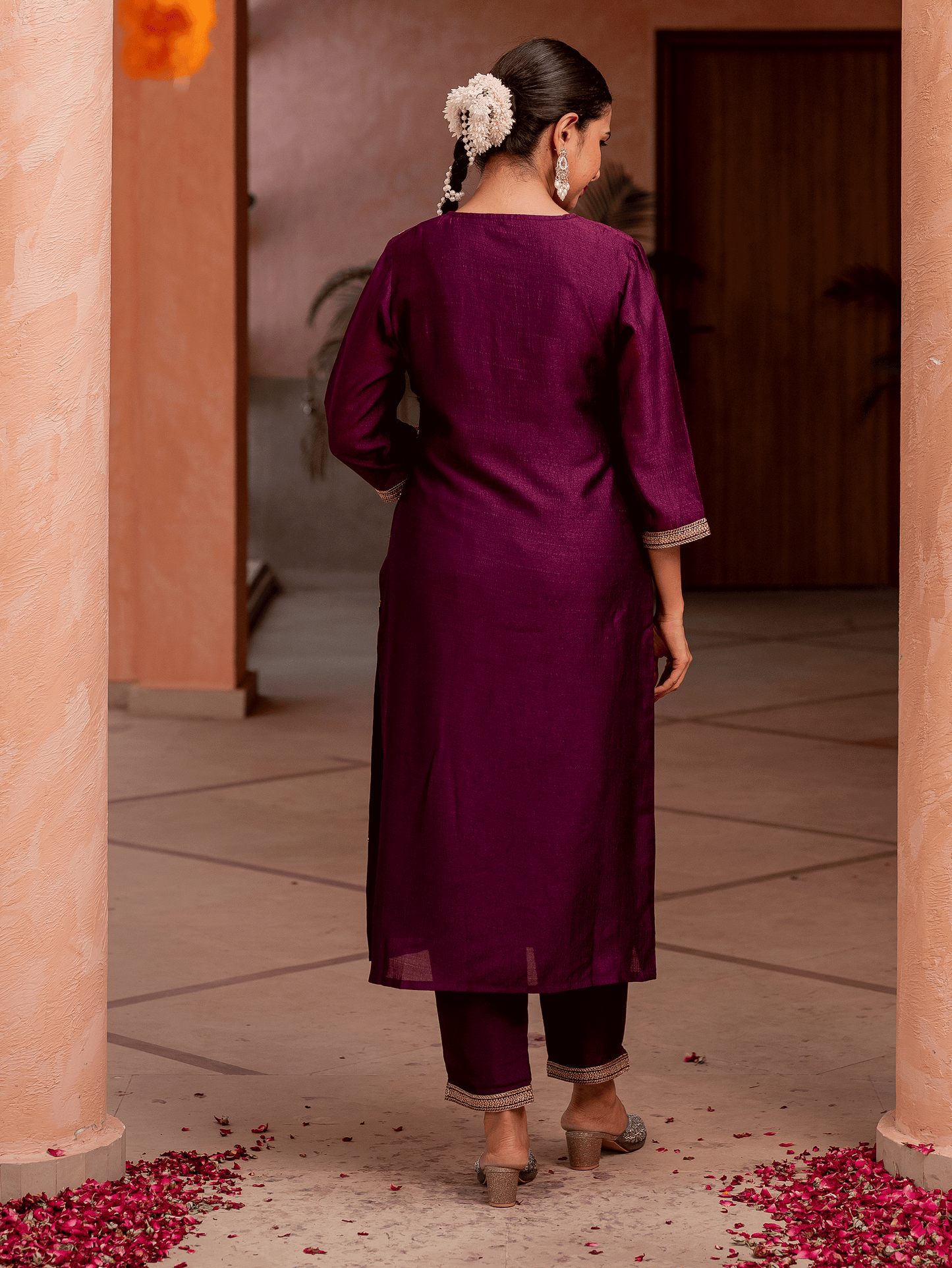 Embroidered Silk Blend Solid Purple Kurta