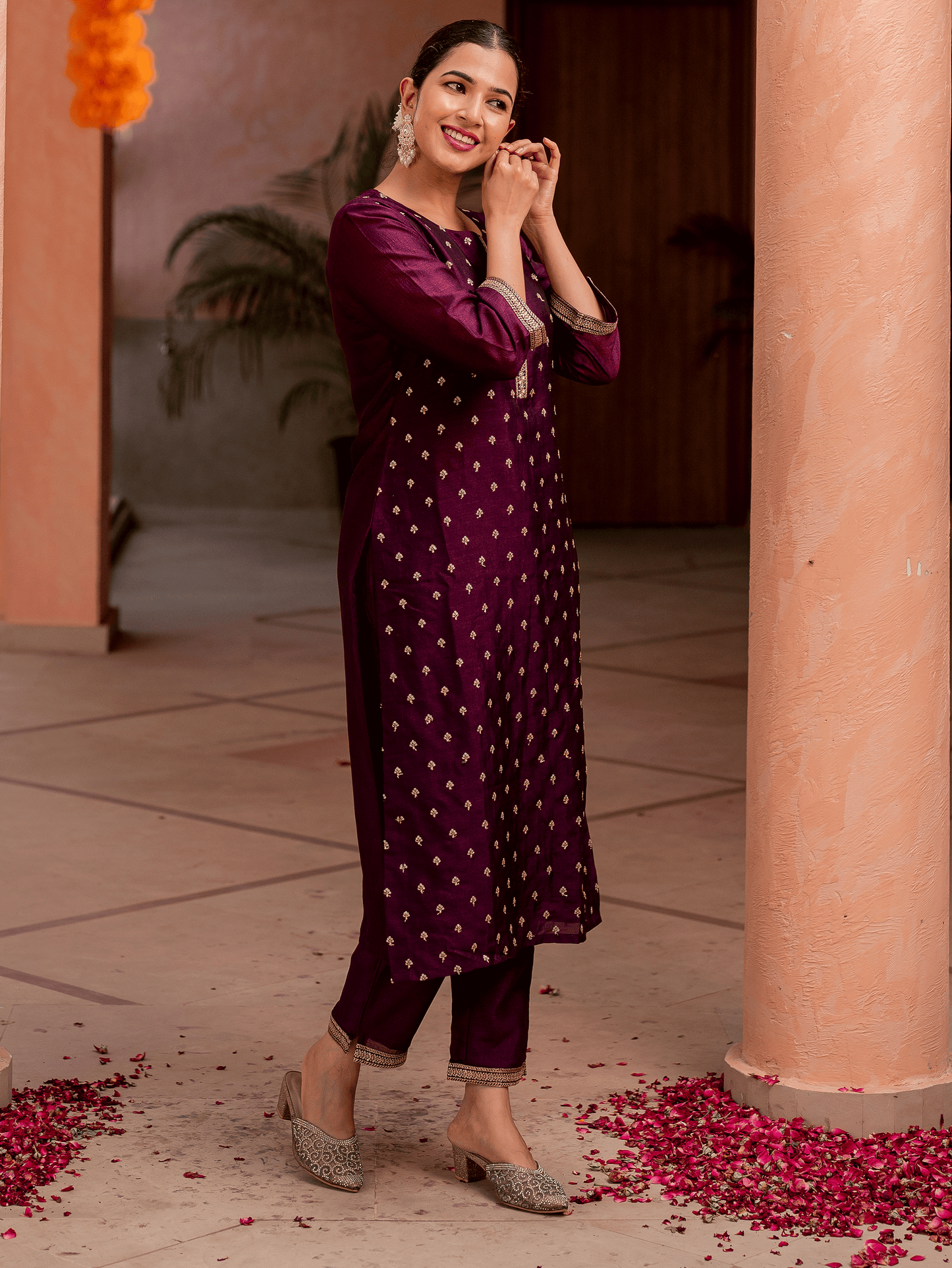 Embroidered Silk Blend Solid Purple Kurta