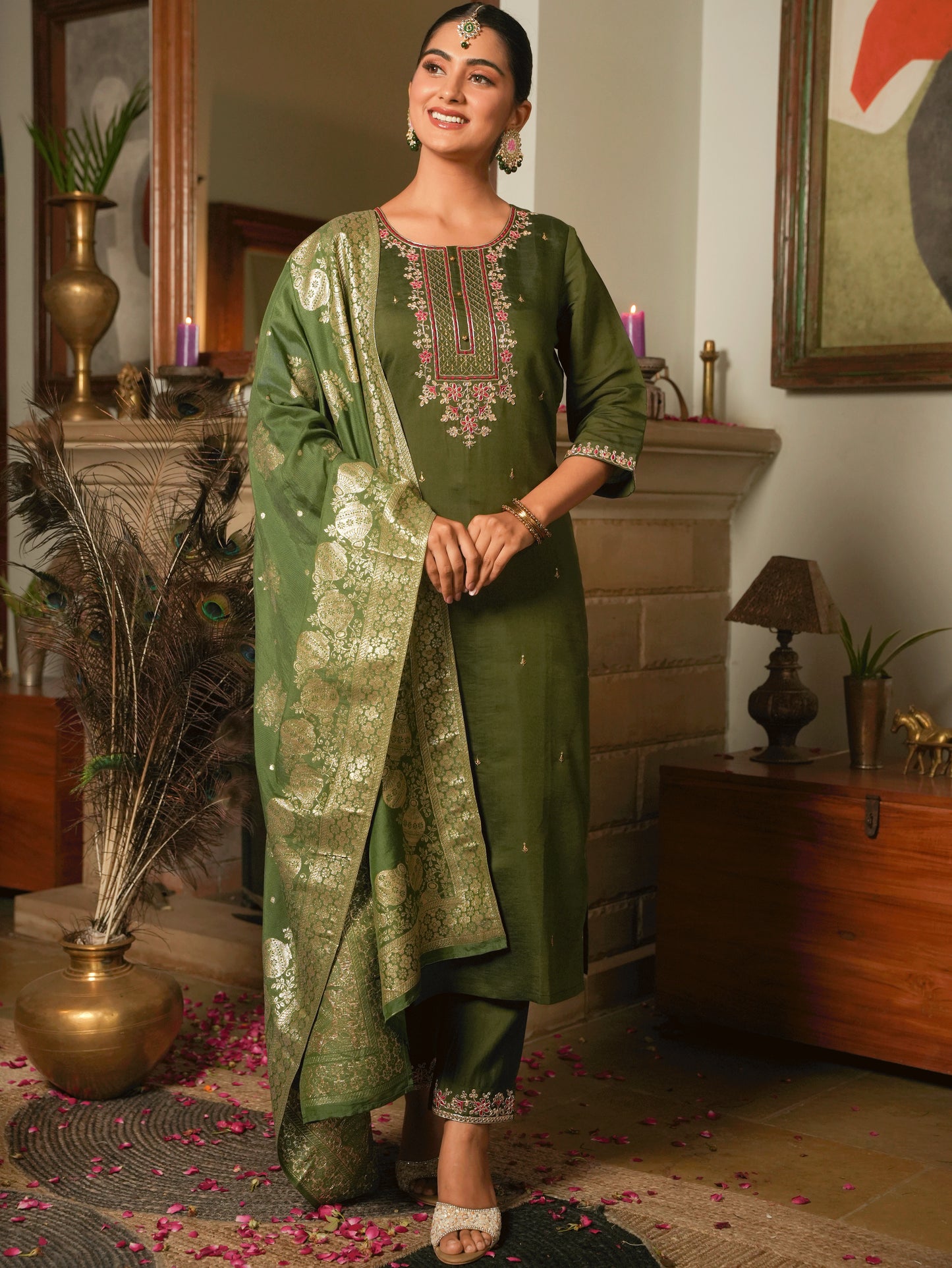 Embroidered Chanderi Green Straight Kurta