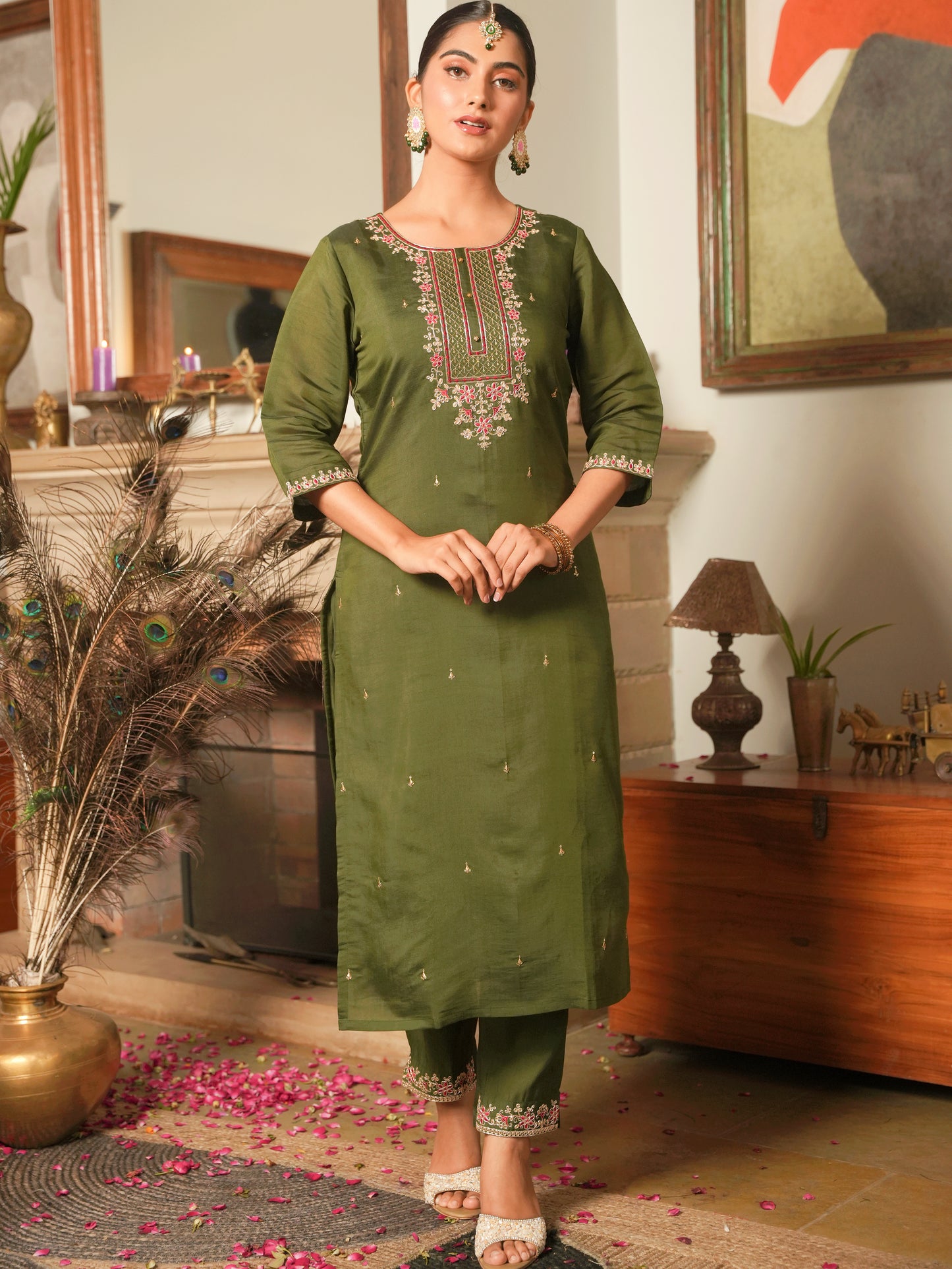Embroidered Chanderi Green Straight Kurta