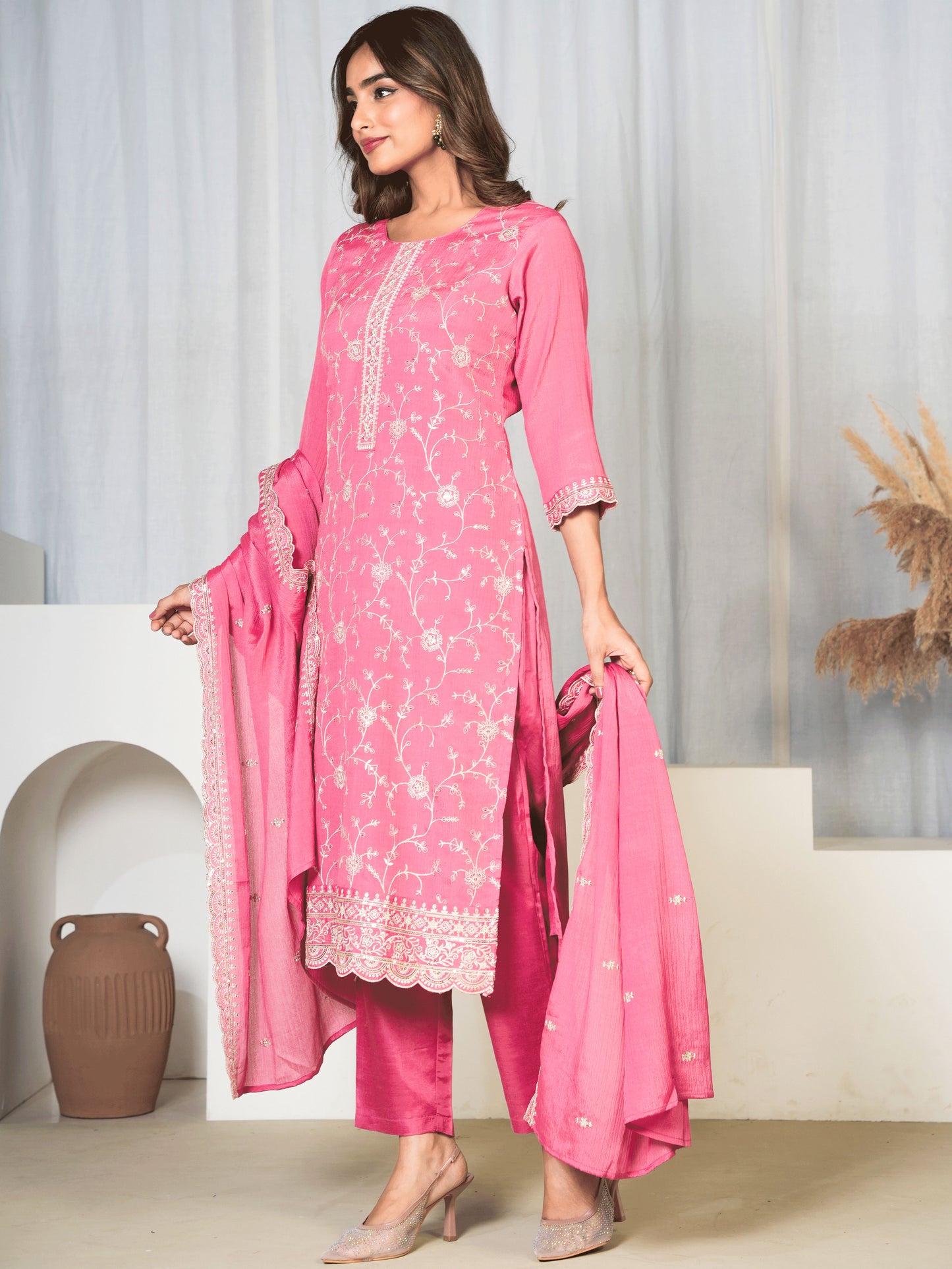 Embroidered Chiffon Solid Straight Dusty Pink Kurta