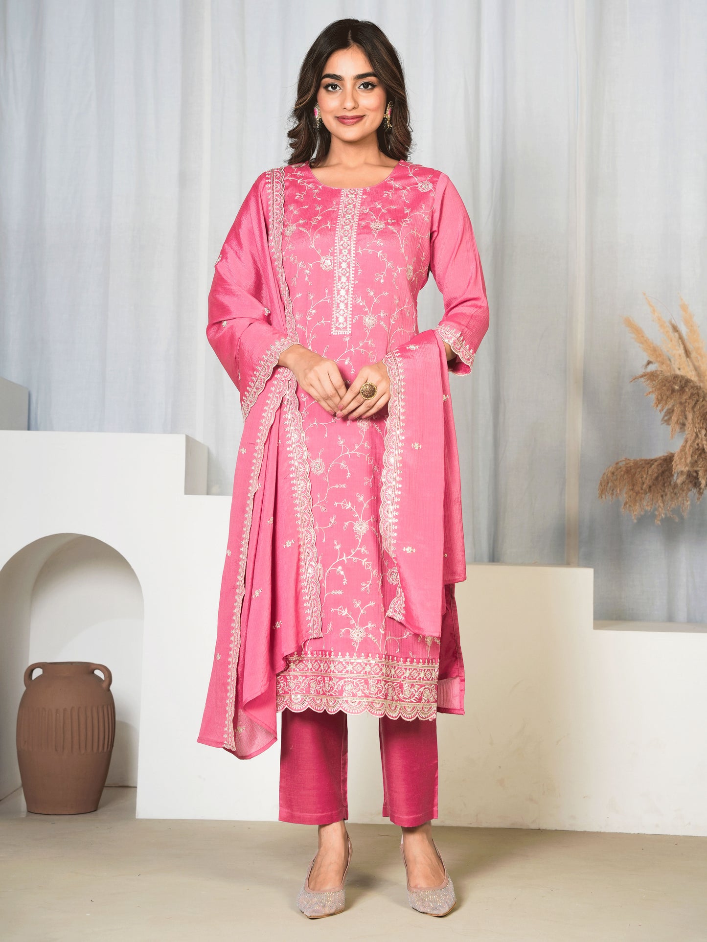 Embroidered Chiffon Solid Straight Dusty Pink Kurta