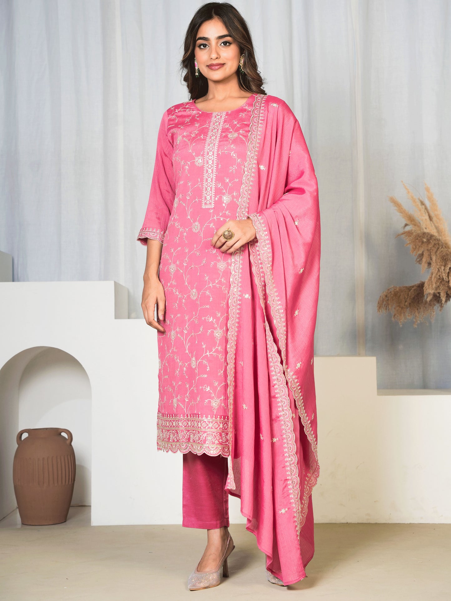 Embroidered Chiffon Solid Straight Dusty Pink Kurta