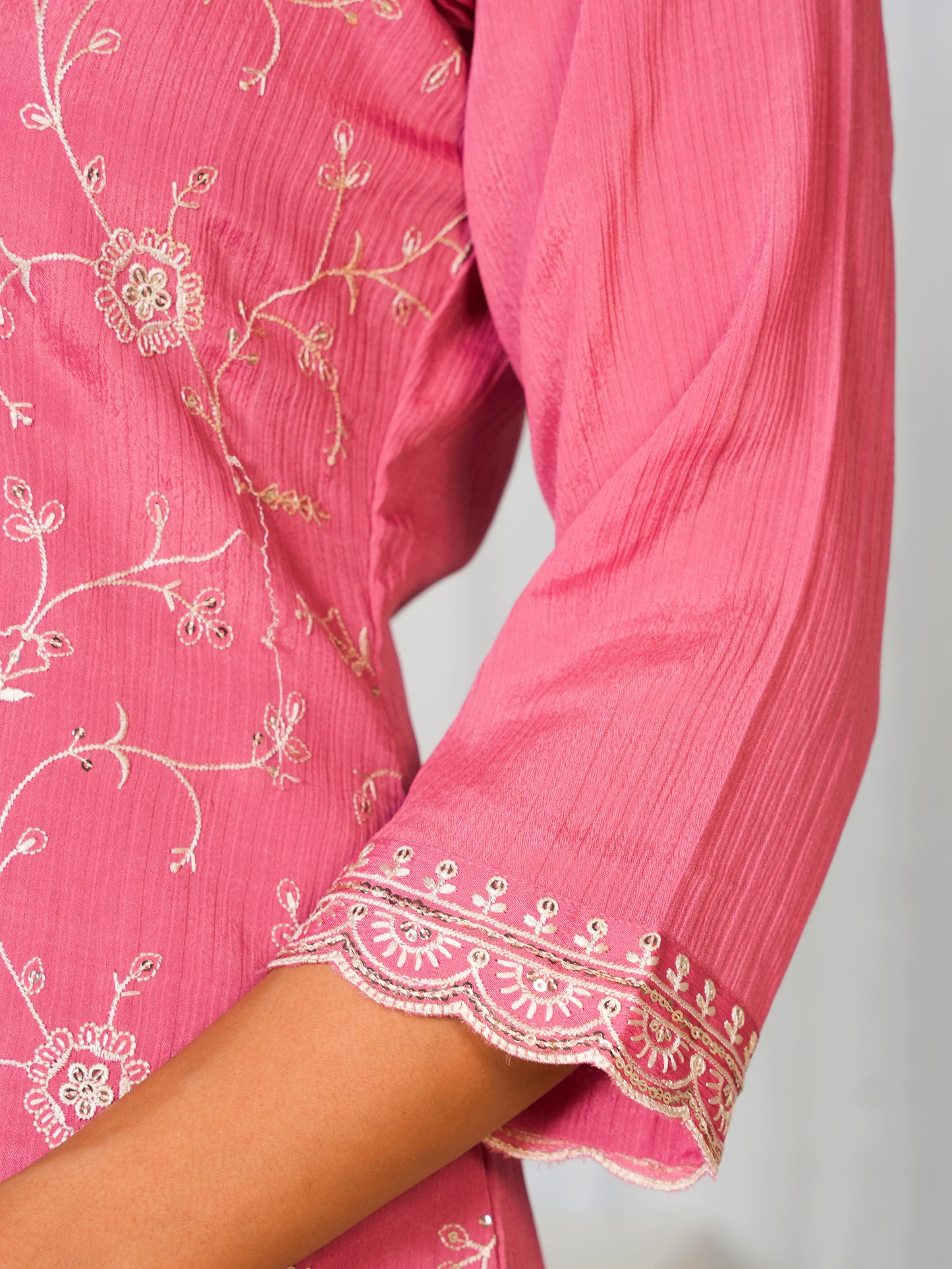 Embroidered Chiffon Solid Straight Dusty Pink Kurta