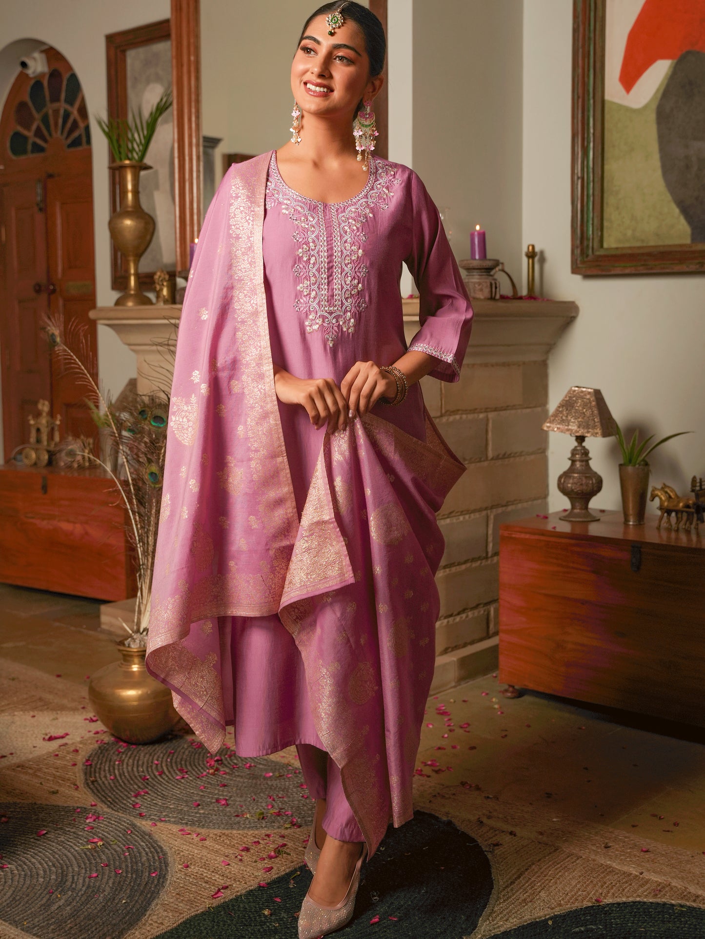 Embroidered Chanderi Onion Pink Straight Kurta