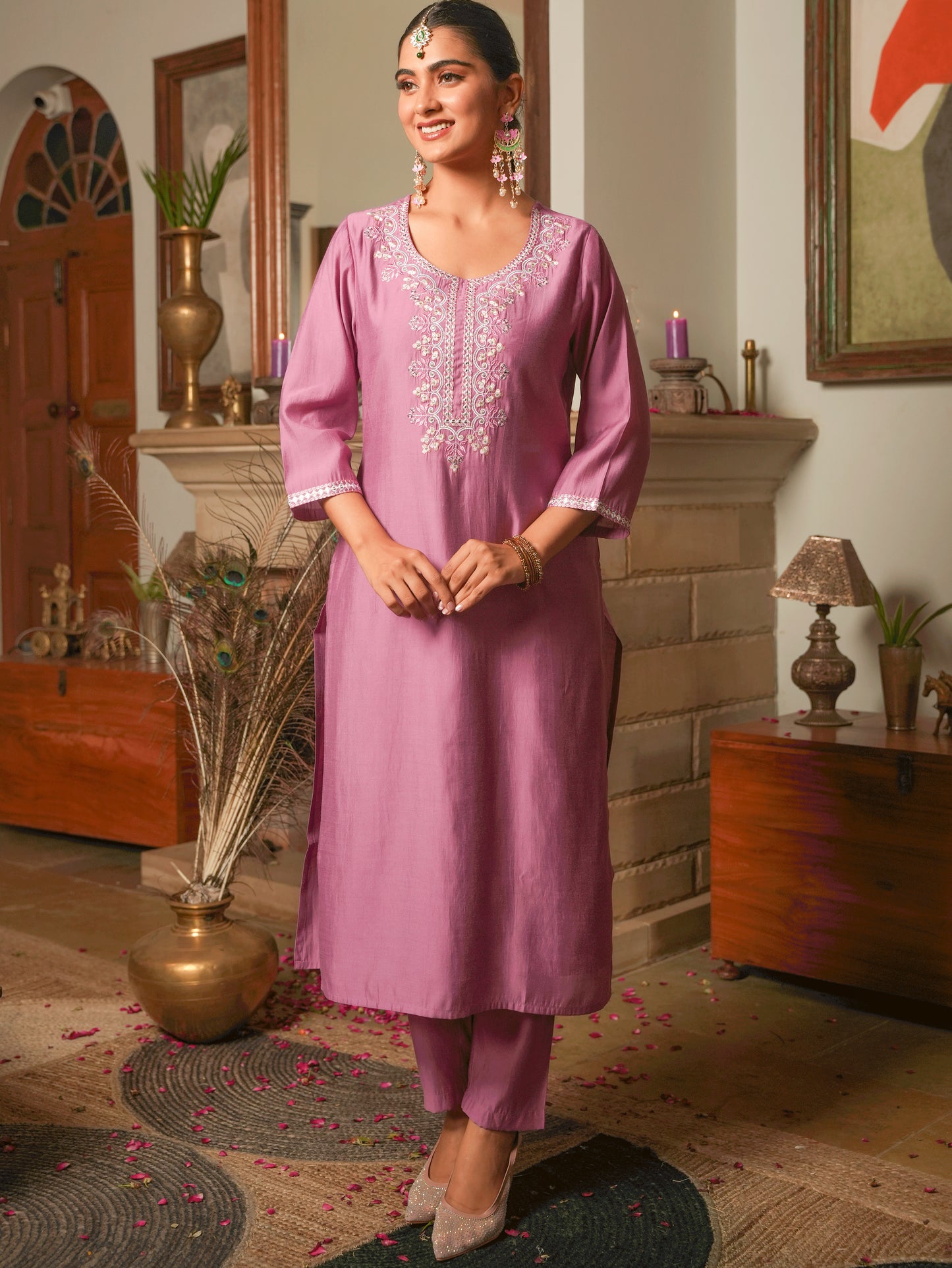 Embroidered Chanderi Onion Pink Straight Kurta