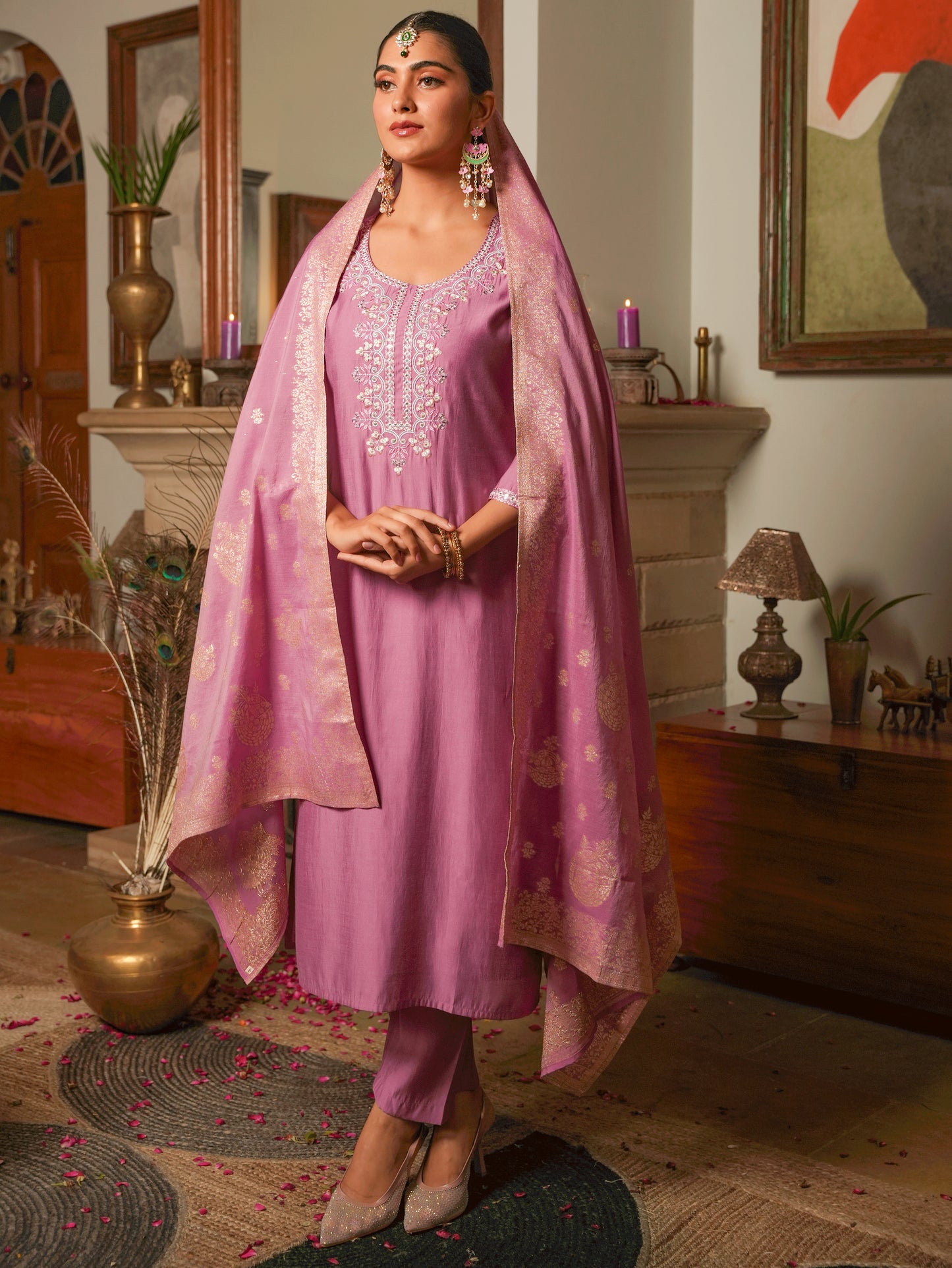 Embroidered Chanderi Onion Pink Straight Kurta