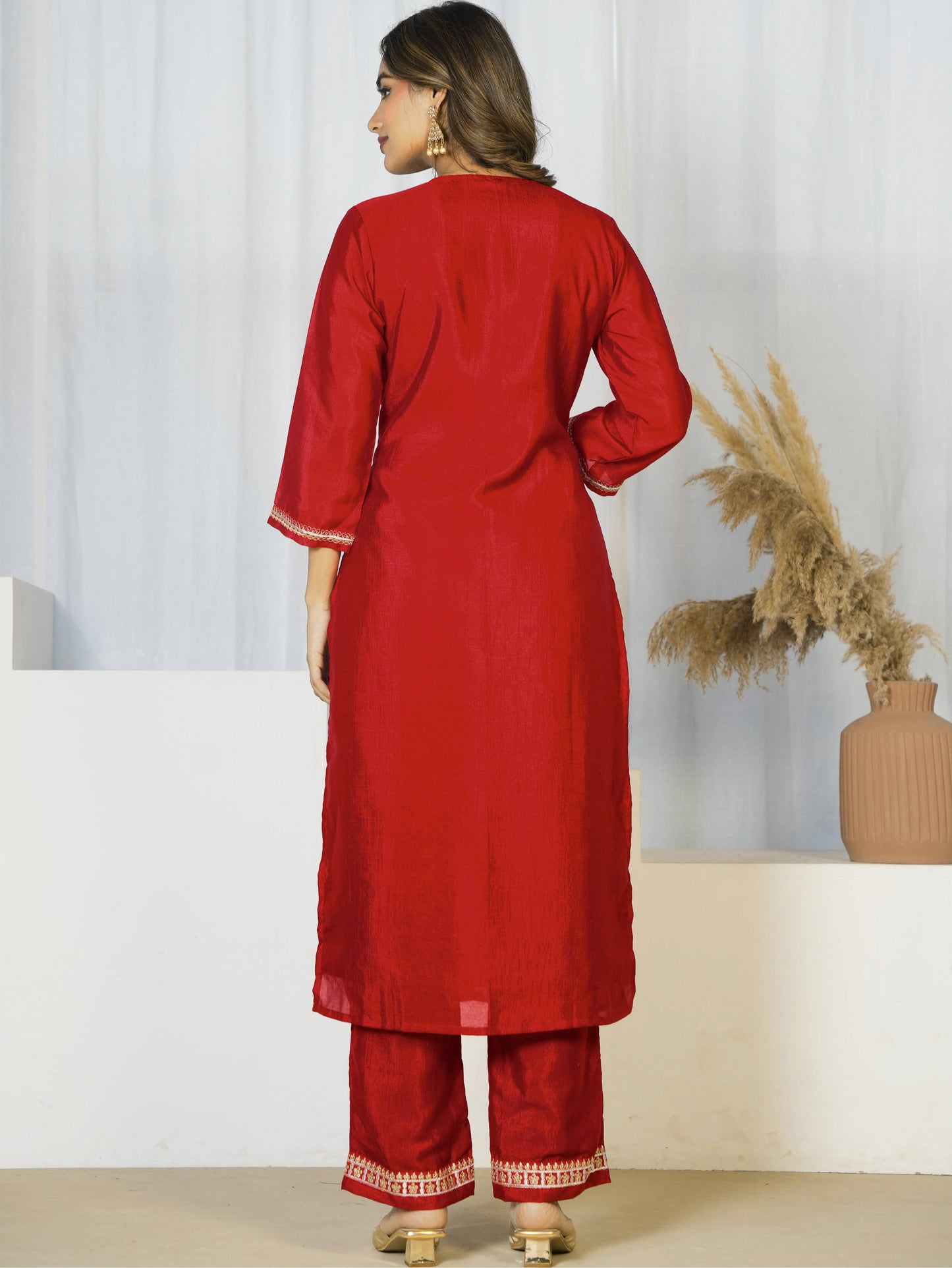 Embroidered Blended Silk Solid Red Straight Kurta