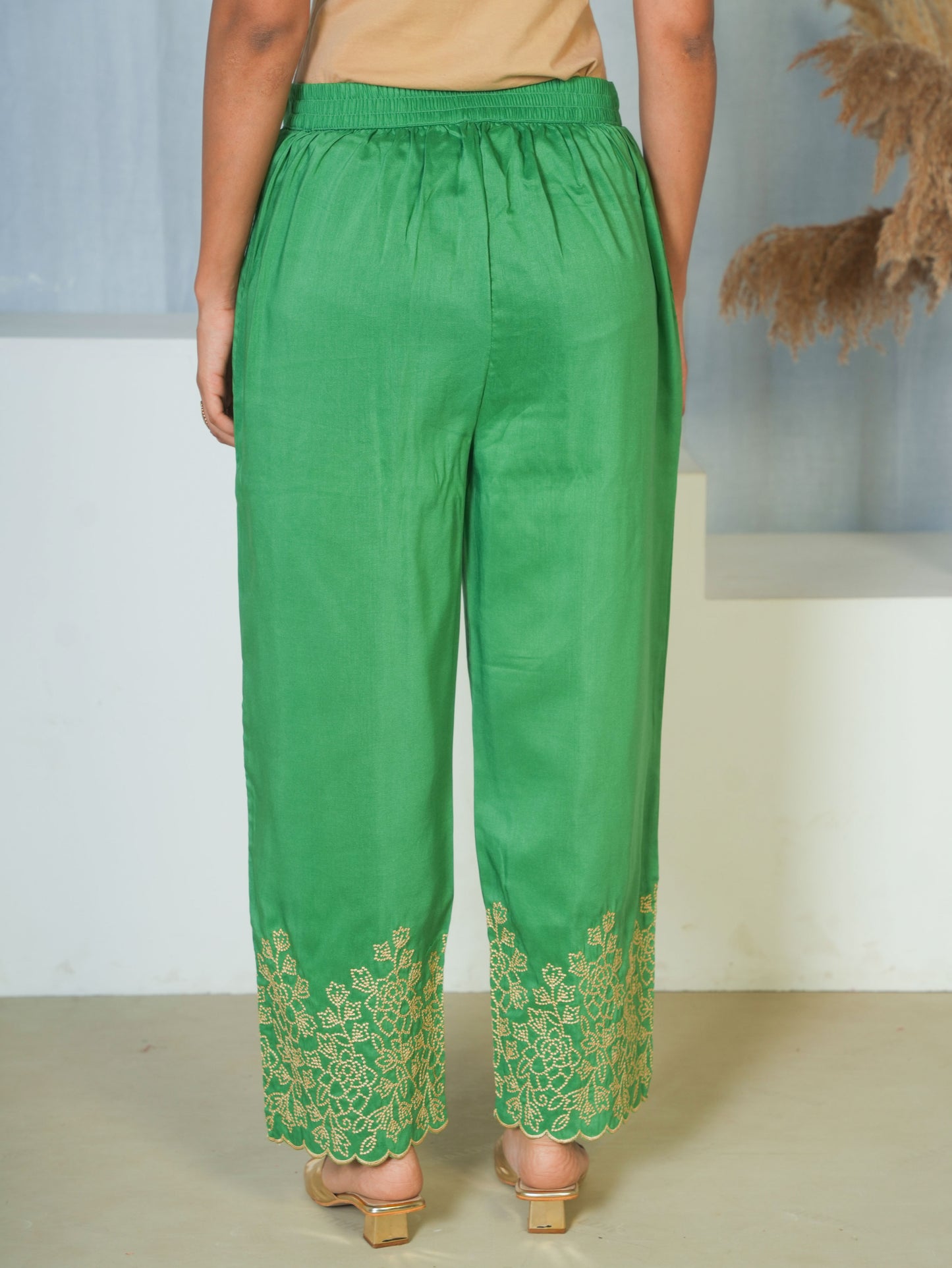 Embroidered Poly Chinon Solid Light green Kurta
