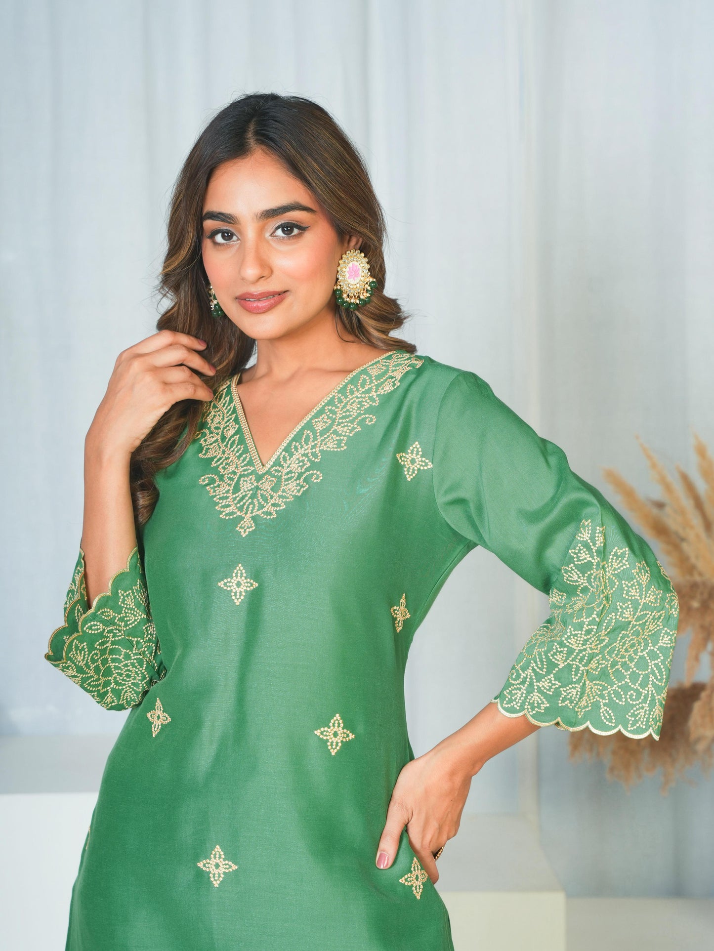 Embroidered Chiffon Solid Straight Light green Kurta