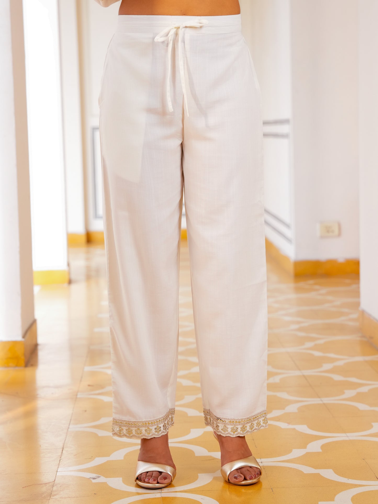 Embroidered Slub Solid Off White Trousers