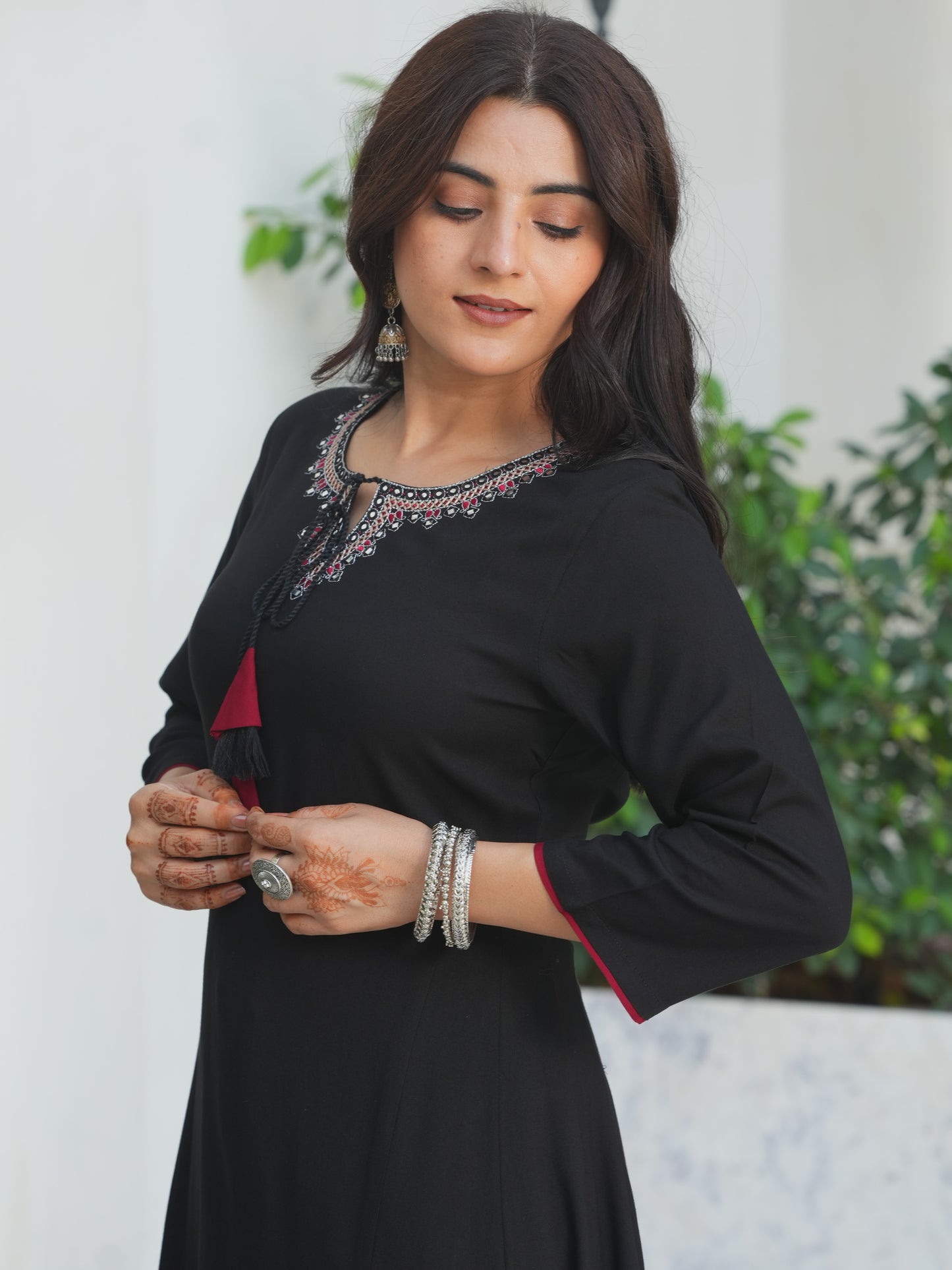 Embroidered Viscose Solid Anarkali Anarkali Black Kurta