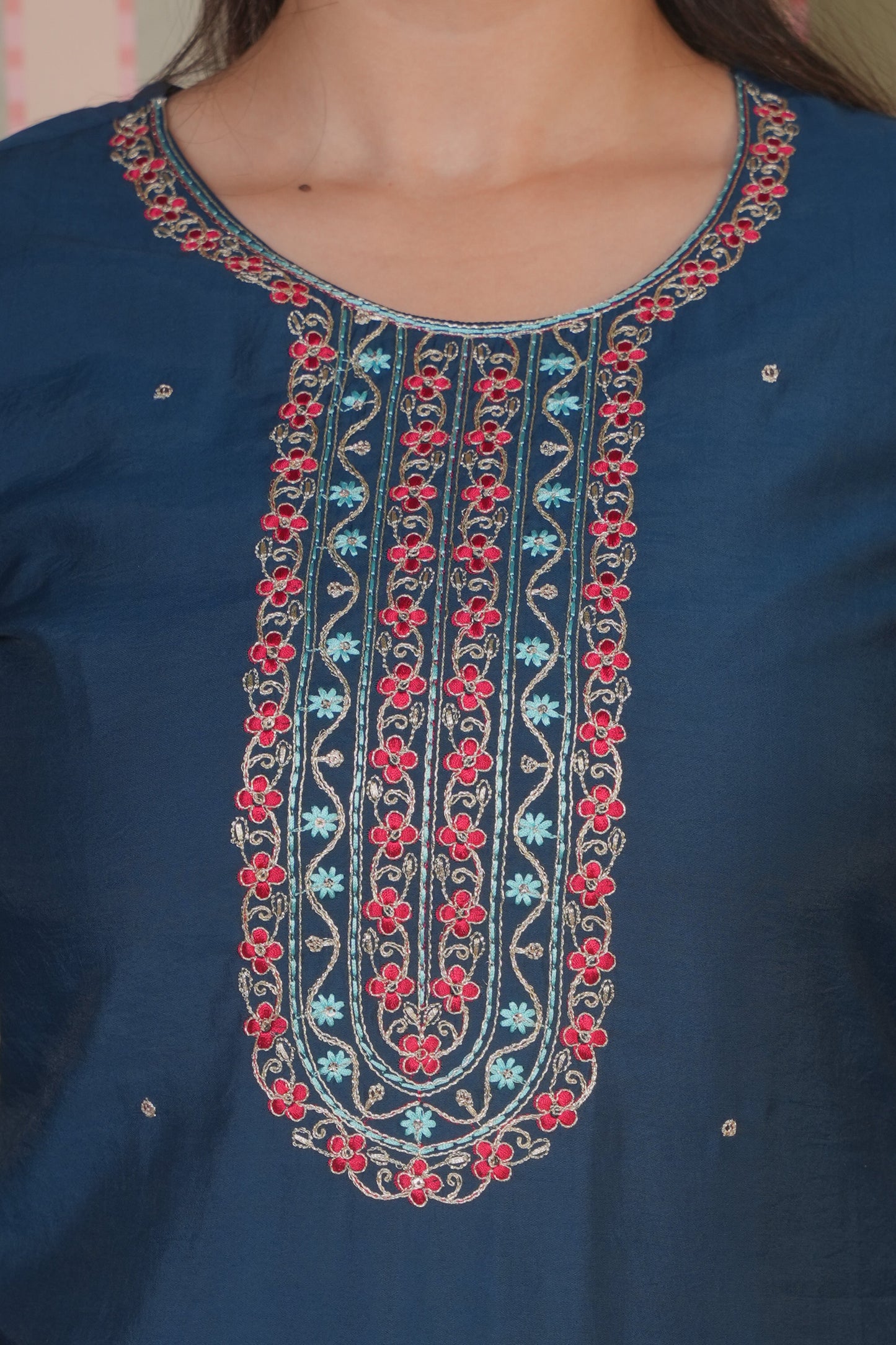 Embroidered Roman silk Solid Teal Kurta