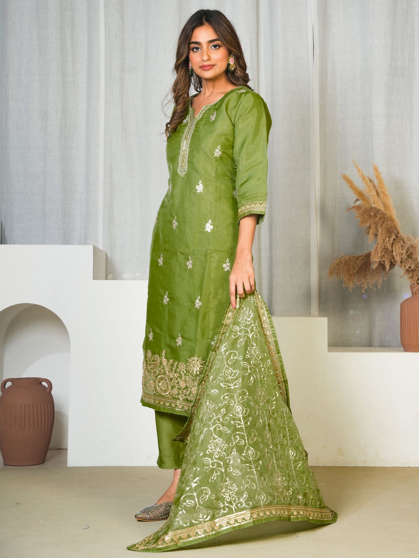 Embroidered Tissue Solid Straight Light Green Kurta
