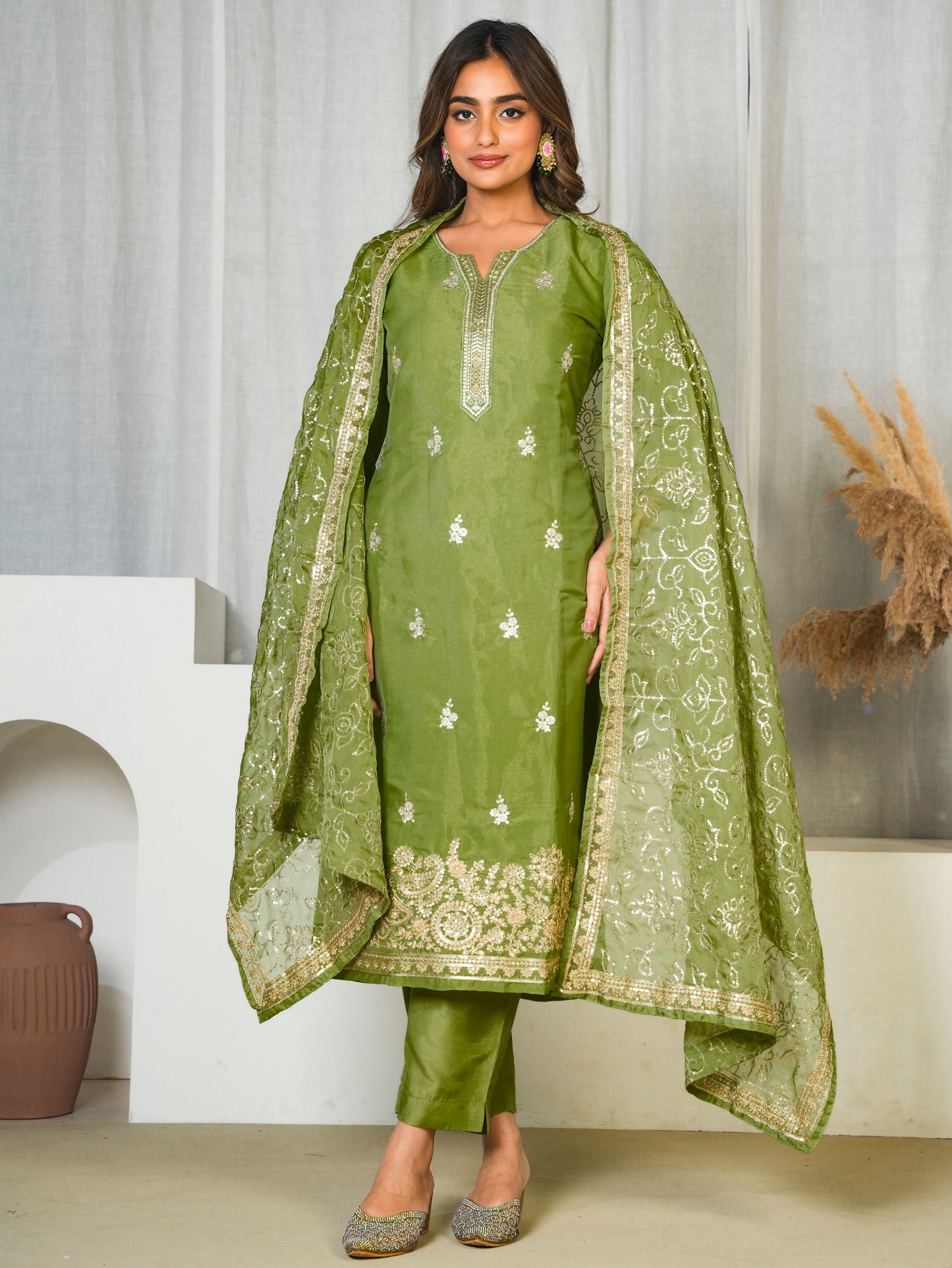 Embroidered Tissue Solid Straight Light Green Kurta