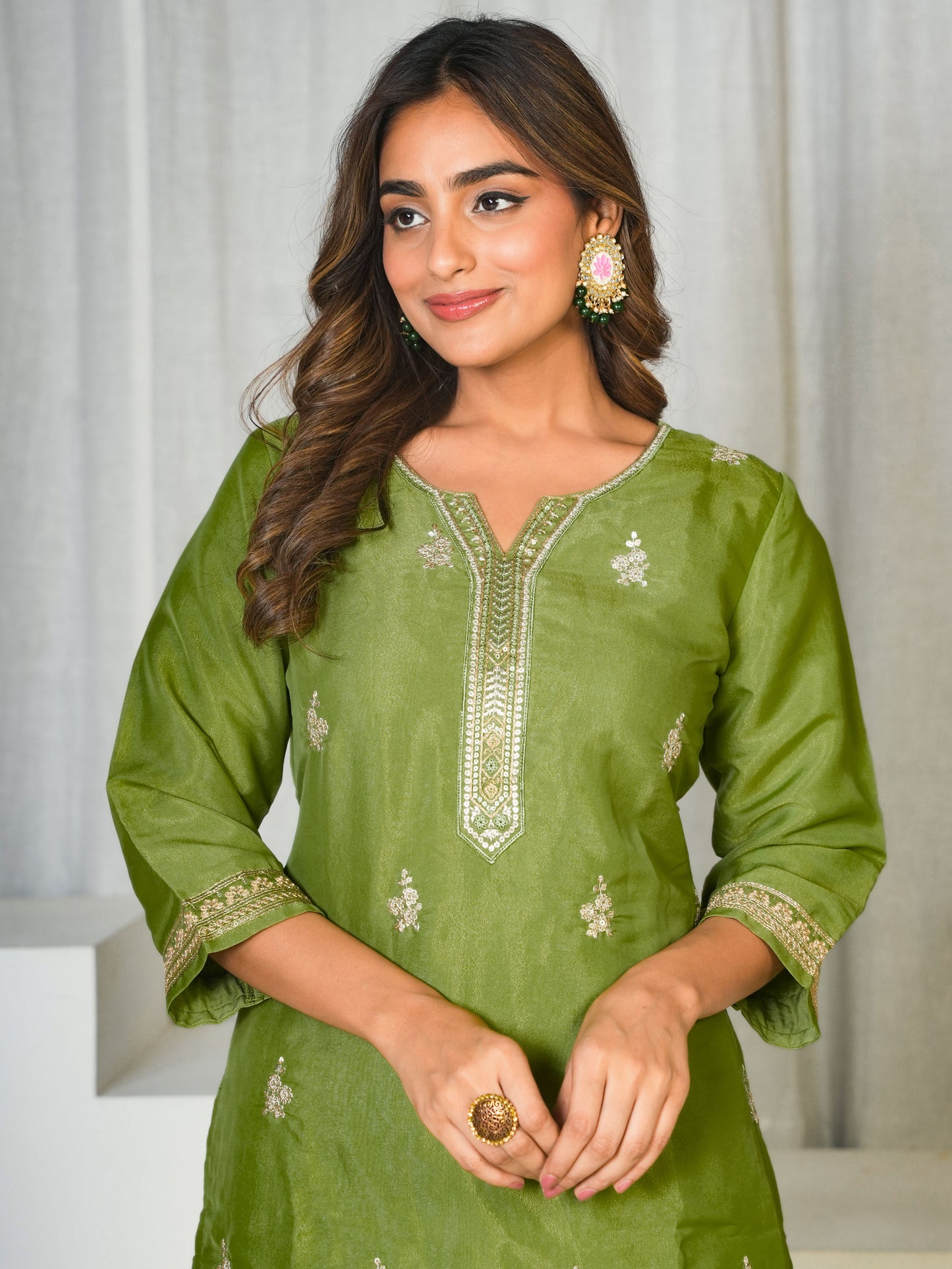 Embroidered Tissue Solid Straight Light Green Kurta
