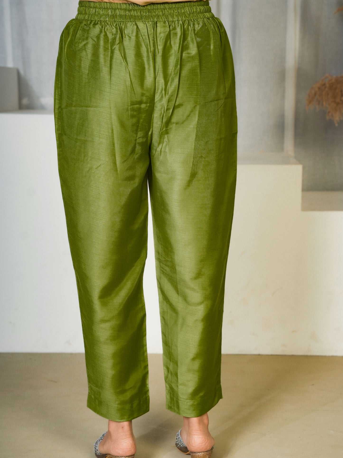 Embroidered Tissue Solid Straight Light Green Kurta
