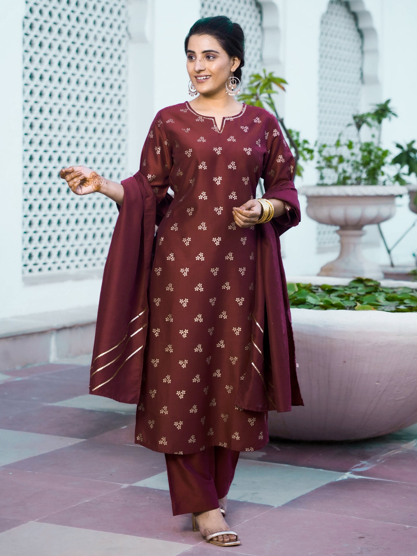 Embroidered Chinon Gold foil Straight Maroon Kurta