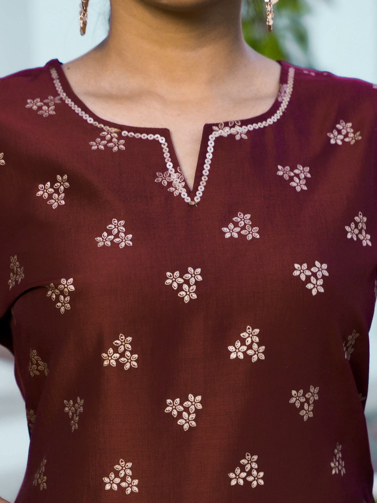 Embroidered Chinon Gold foil Straight Maroon Kurta