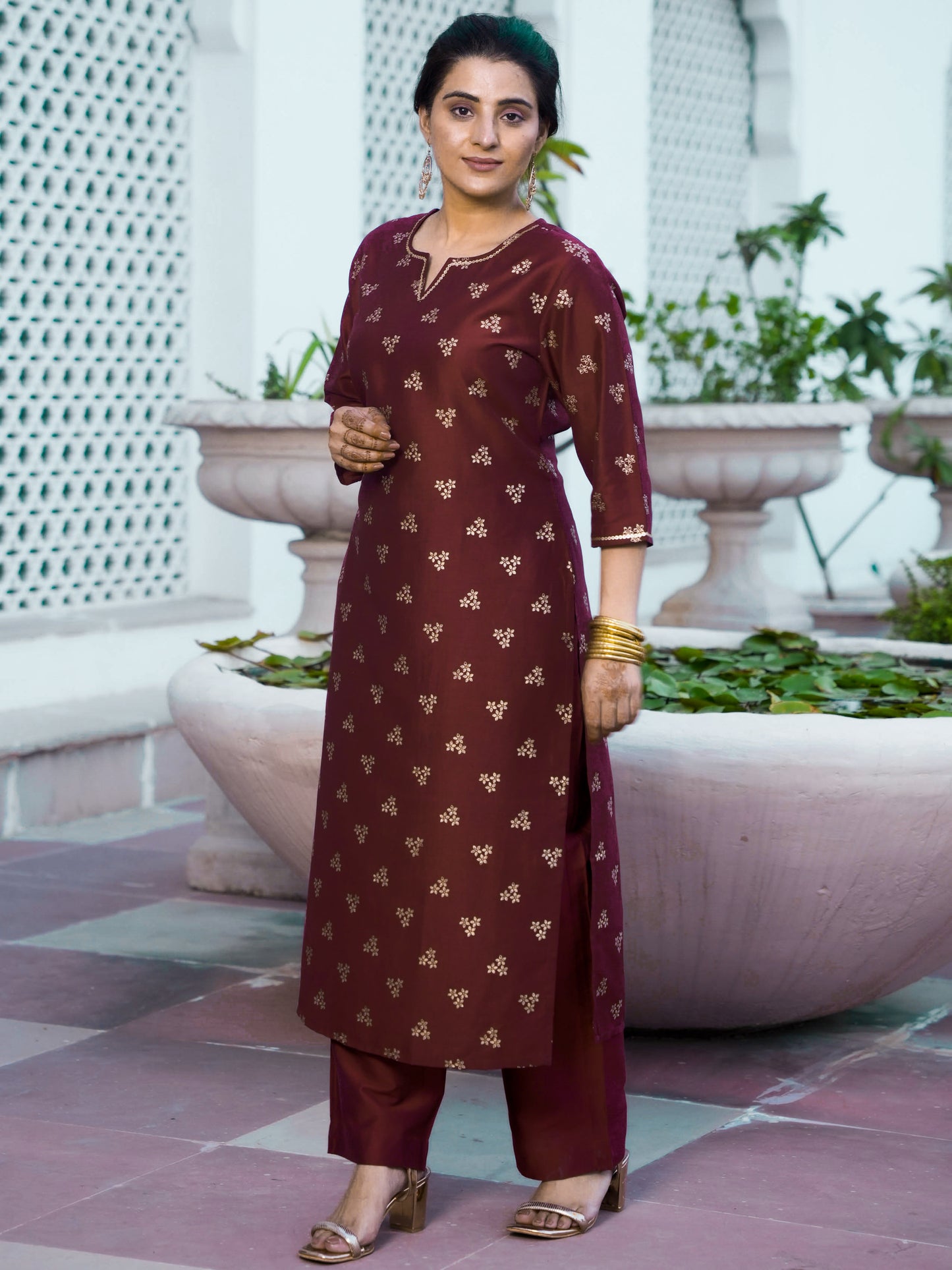 Embroidered Chinon Gold foil Straight Maroon Kurta
