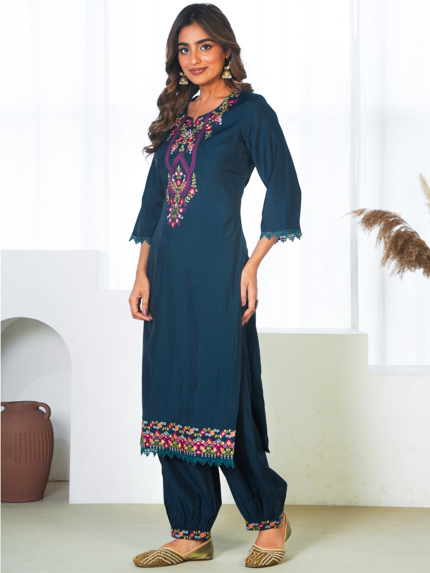 Embroidered Chanderi Solid Straight Teal Kurta