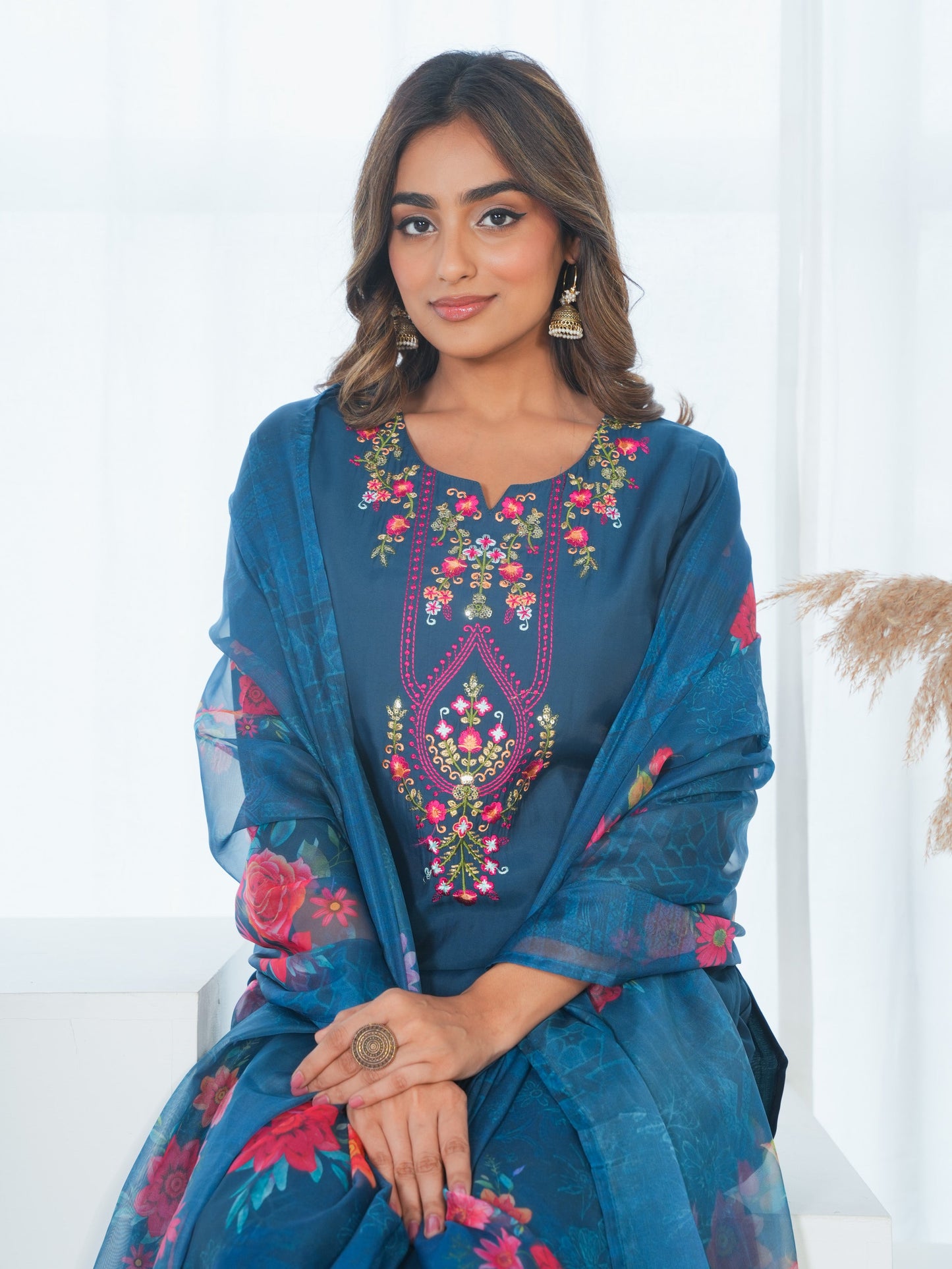 Embroidered Roman silk Solid Teal Kurta