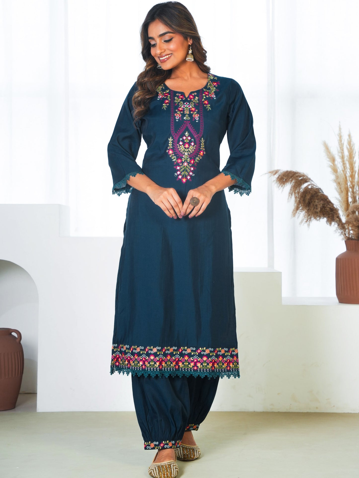 Embroidered Roman silk Solid Teal Kurta