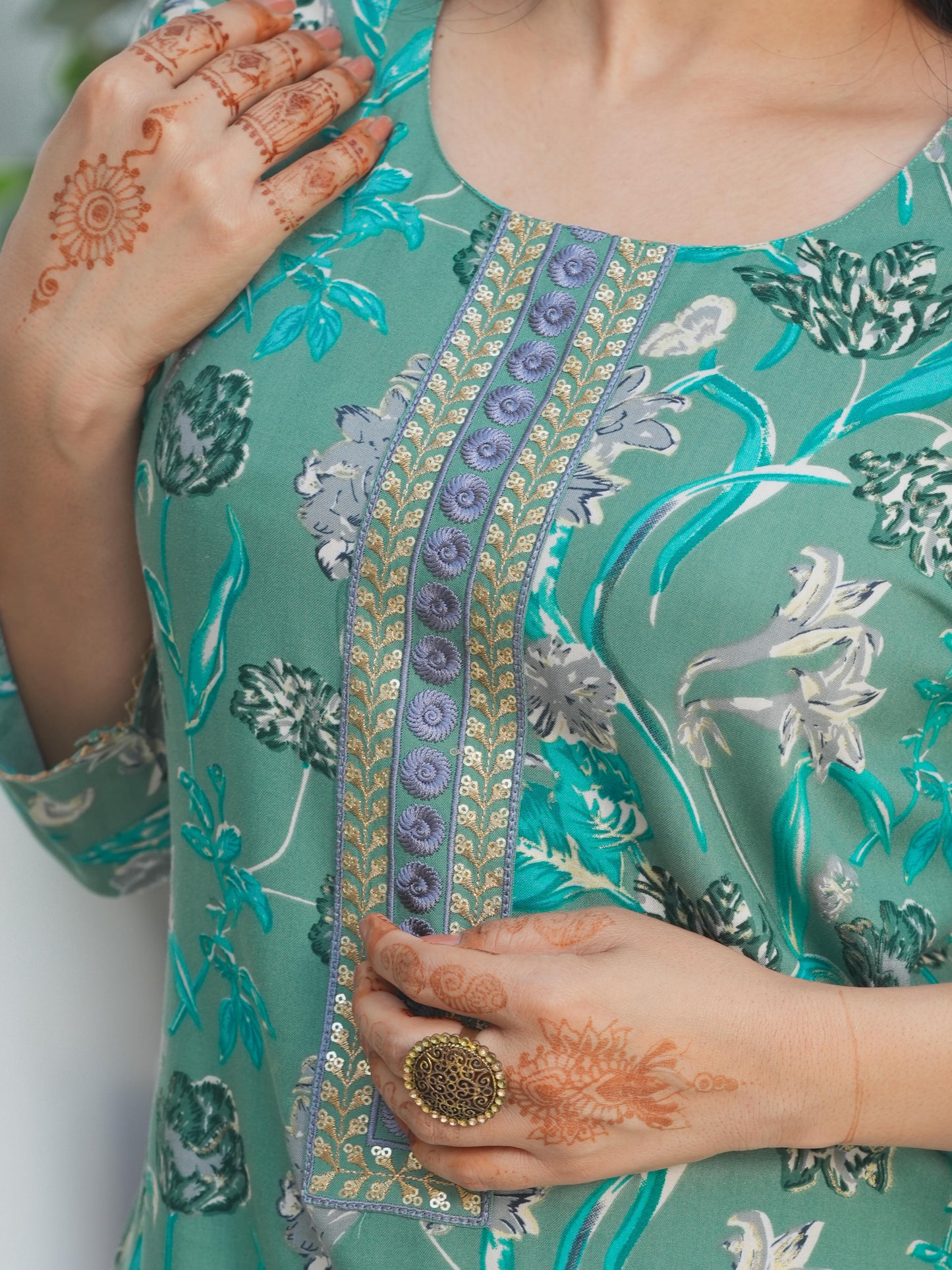 Embroidered Viscose Floral Sage Green Straight Kurta