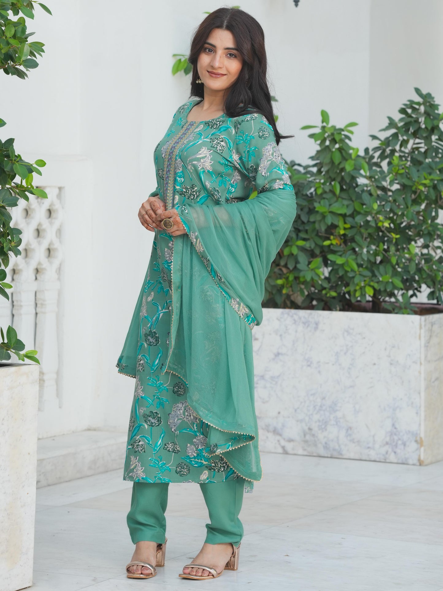 Embroidered Viscose Floral Sage Green Straight Kurta