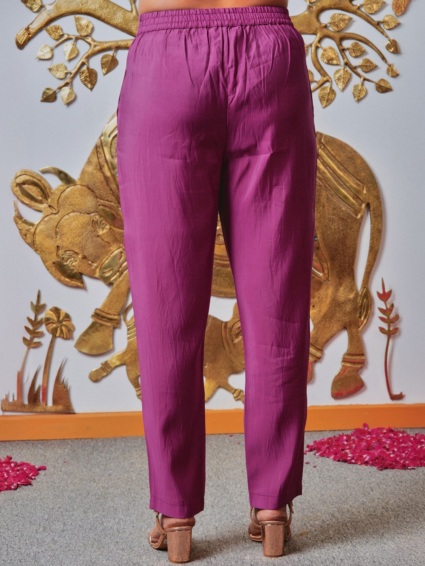 Embroidered Chanderi Solid Onion Pink Kurta