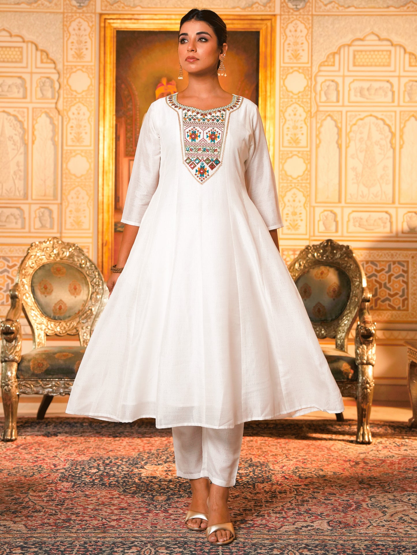 Embroidered Blended Silk Solid Straight White Kurta