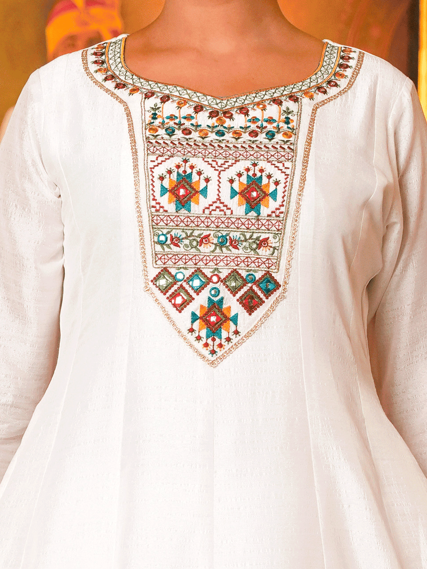 Embroidered Blended Silk Solid Straight White Kurta