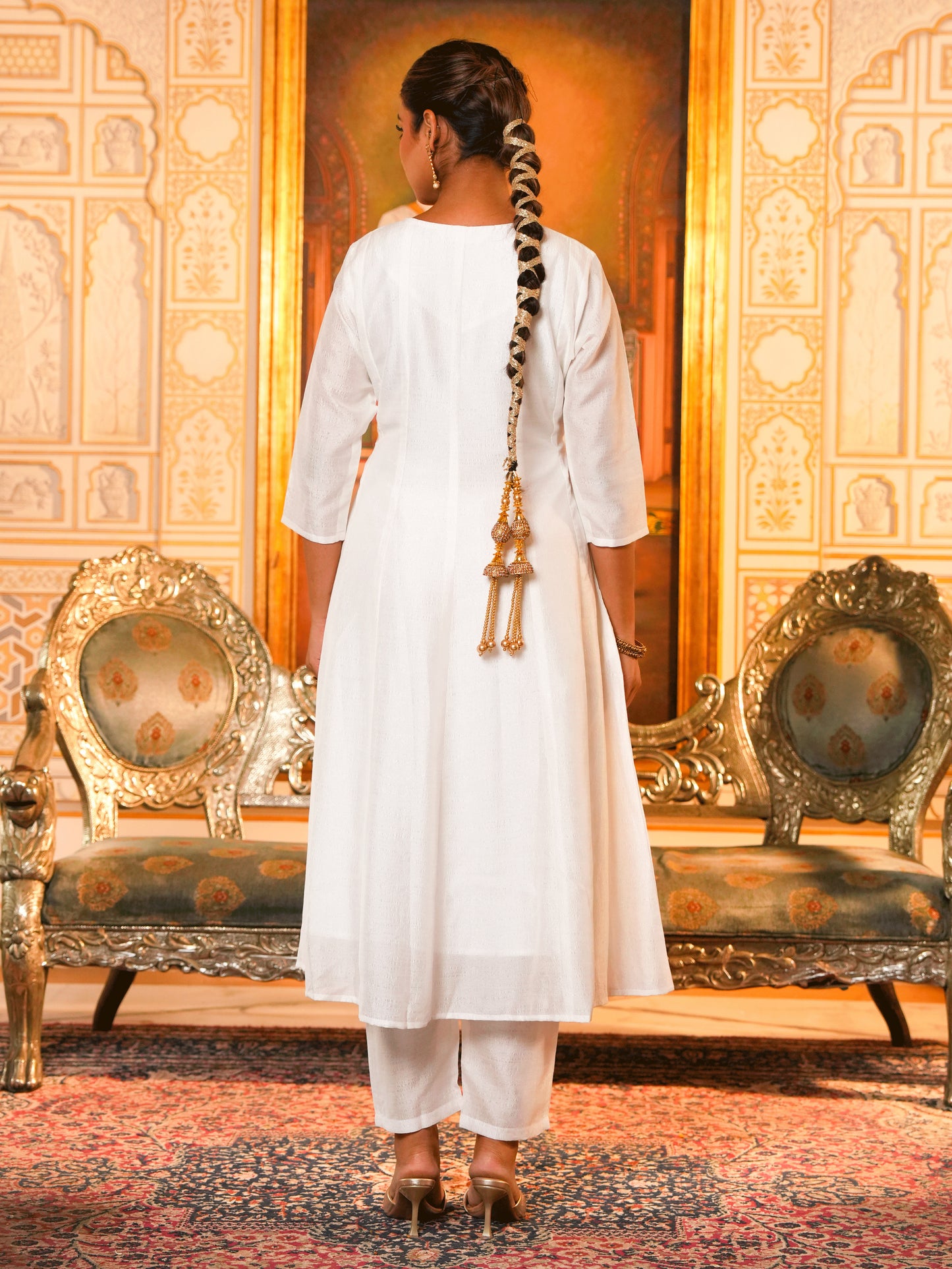 Embroidered Blended Silk Solid Straight White Kurta