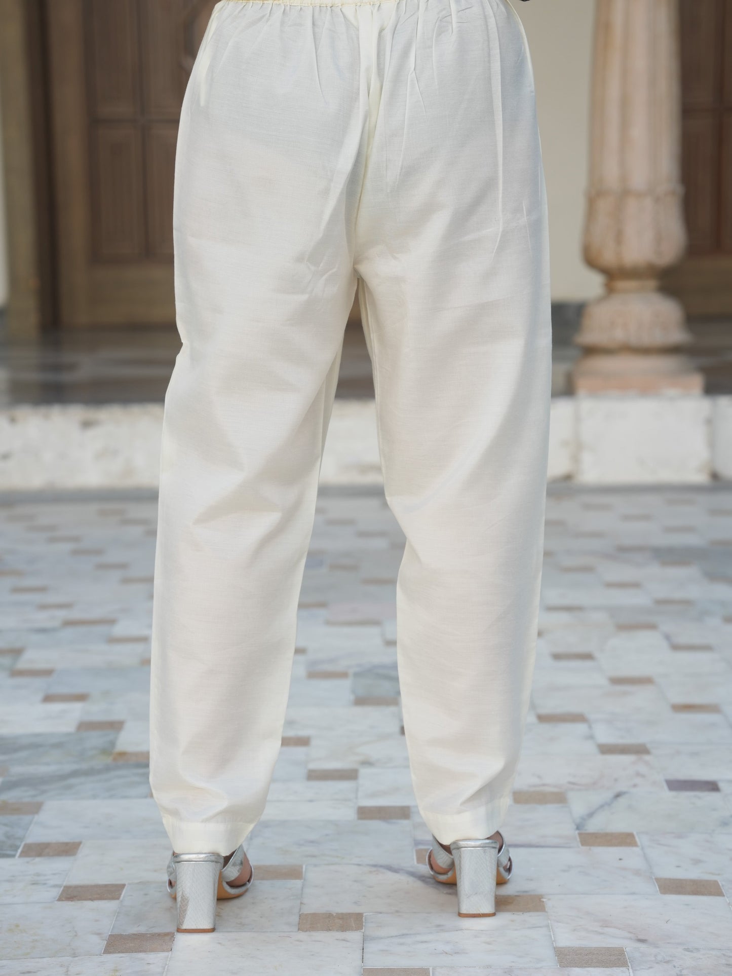 Embroidered Organza Solid White Kurta
