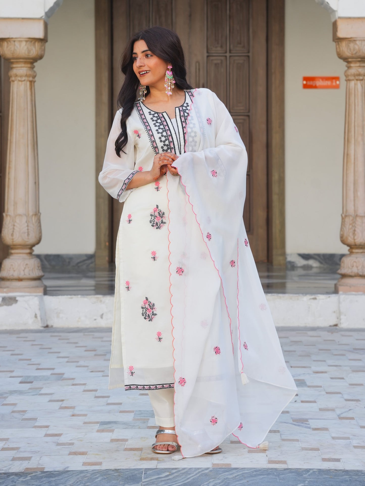 Embroidered Organza Solid White Kurta