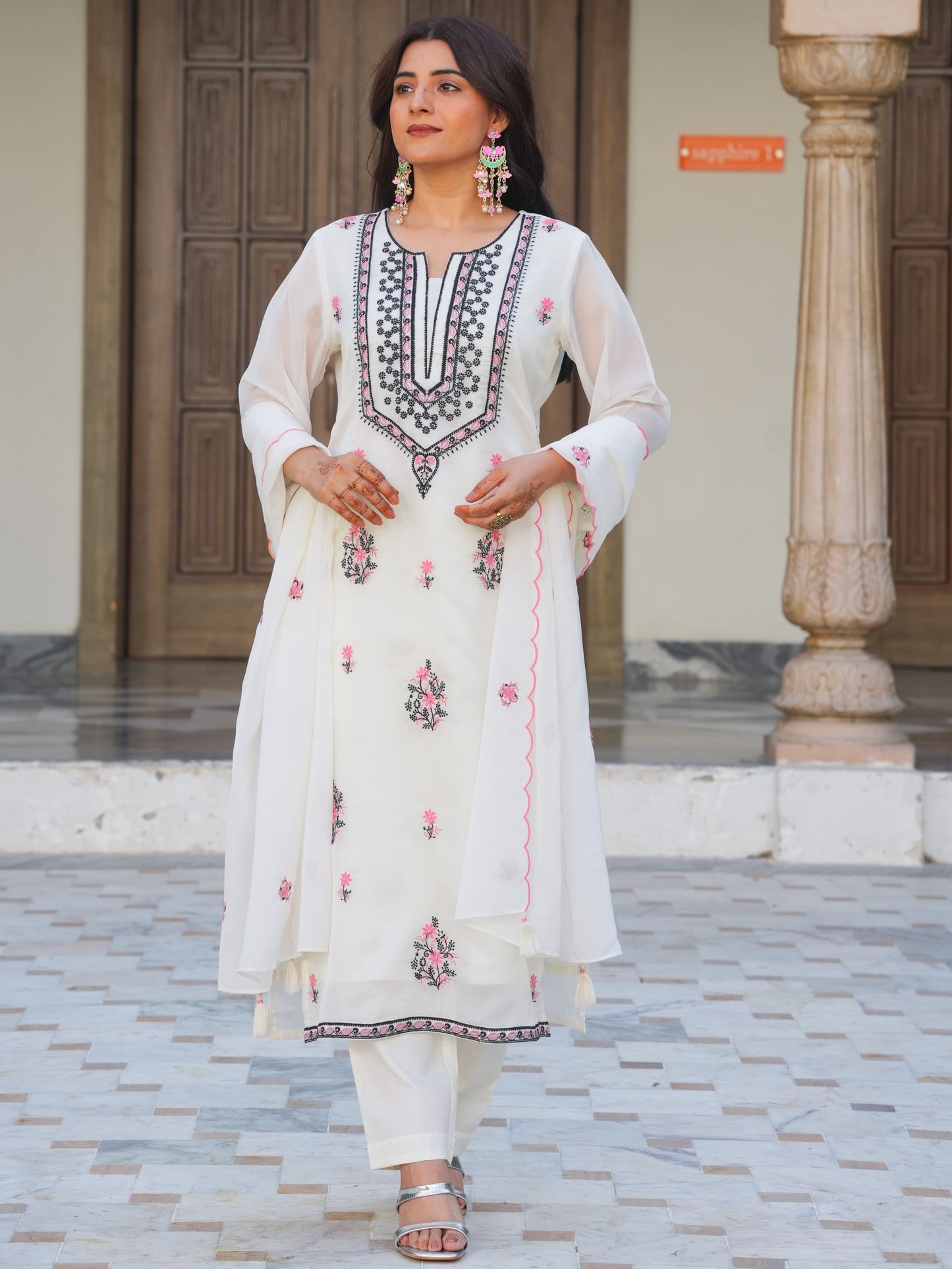 Embroidered Organza Solid Straight White Kurta