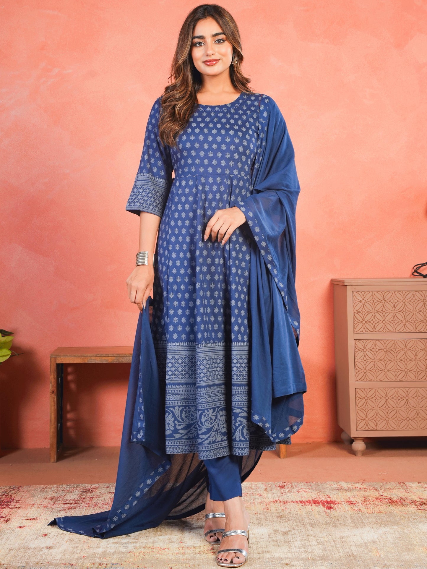 Embroidered Viscose Placement Print Indigo blue Kurta