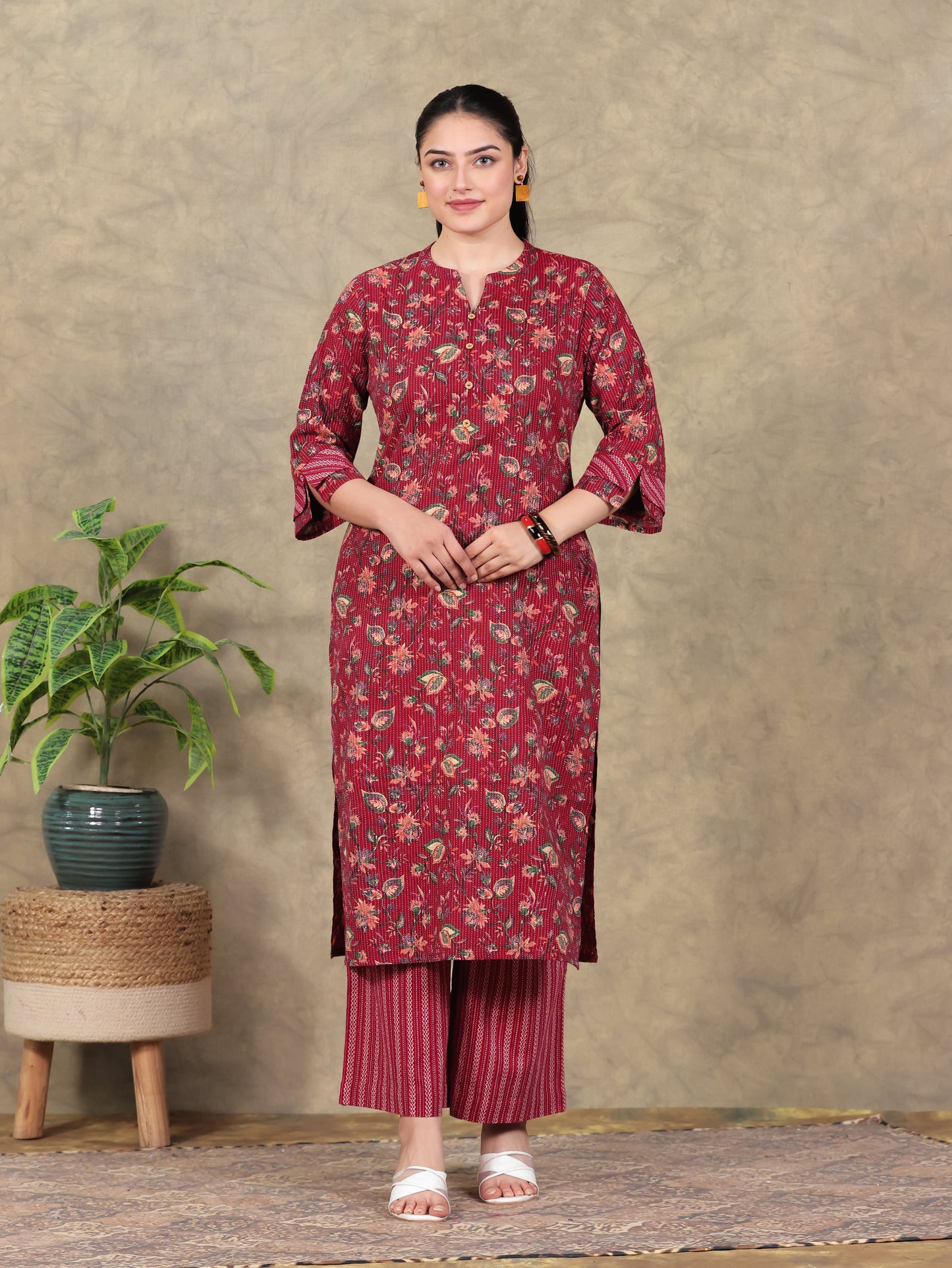 Kantha Cotton Floral Straight Red Kurta