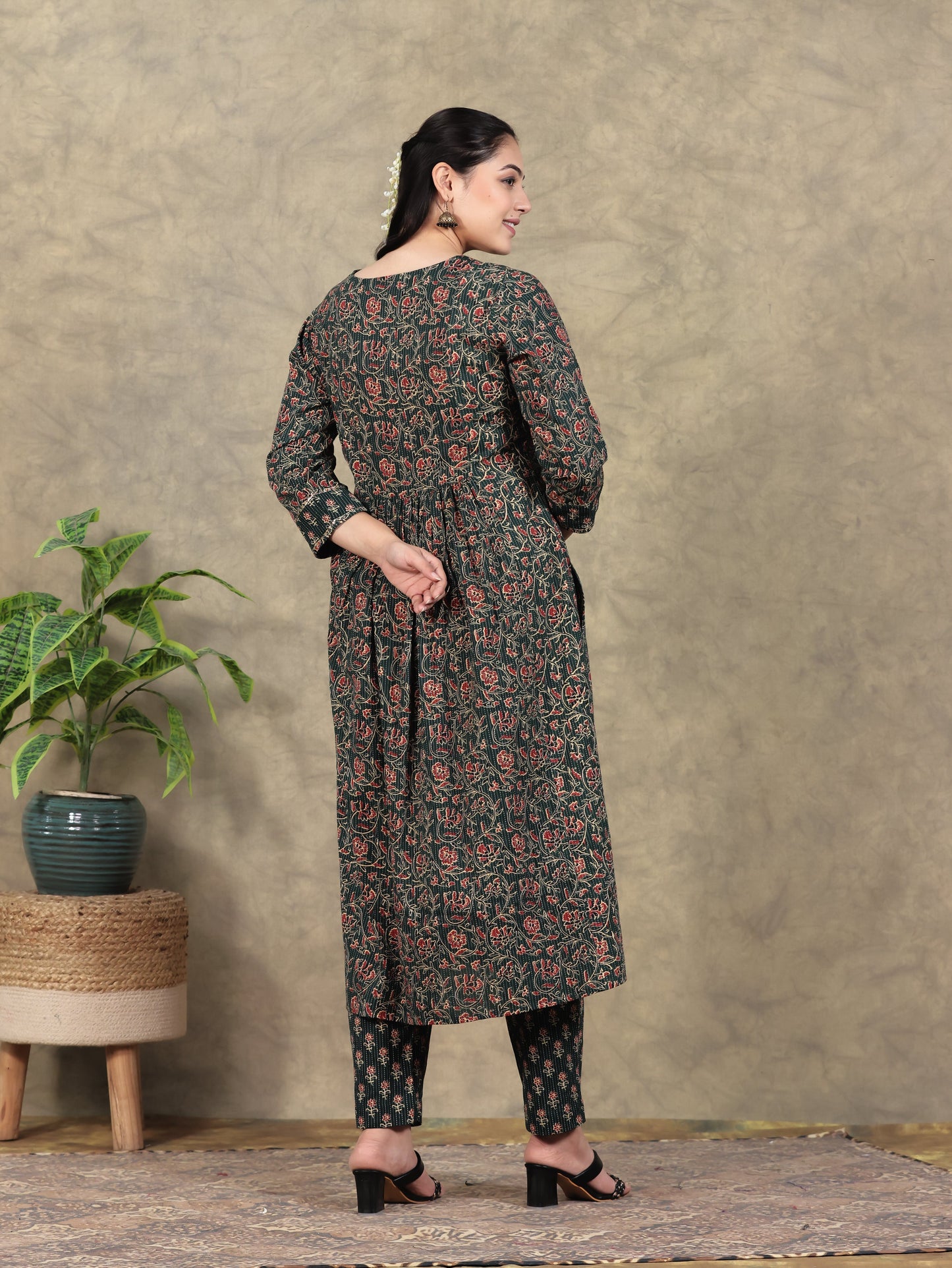 Kantha Cotton Floral Flared Green Kurta