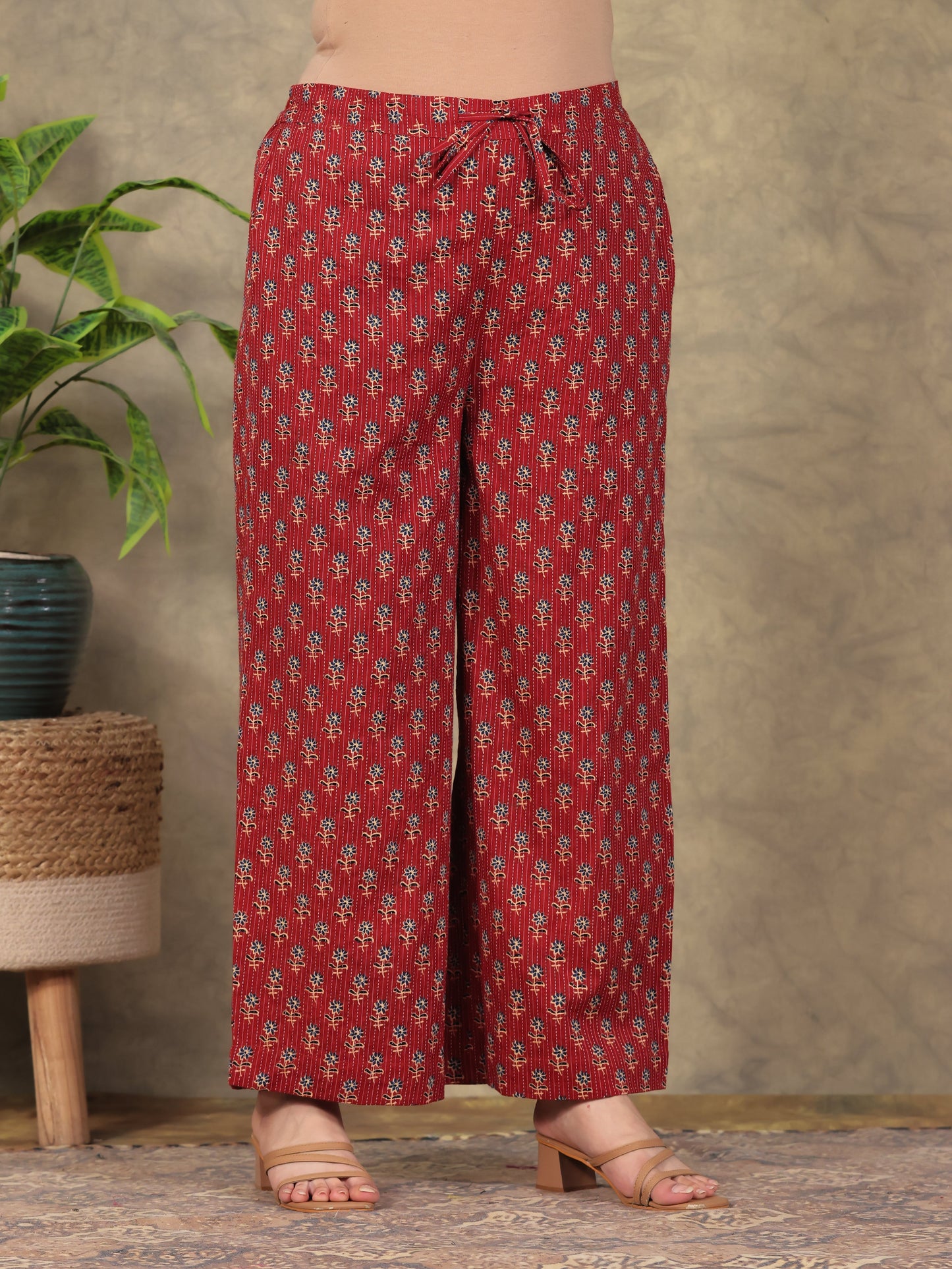 Embroidered Kantha Cotton Floral Straight Rust Kurta