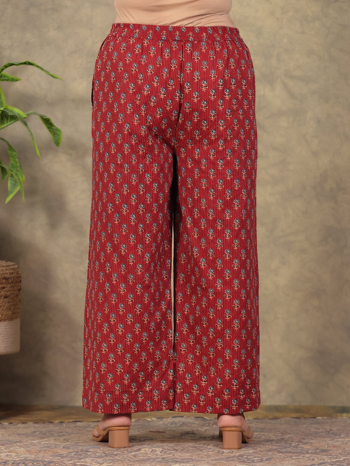 Embroidered Kantha Cotton Floral Straight Rust Kurta