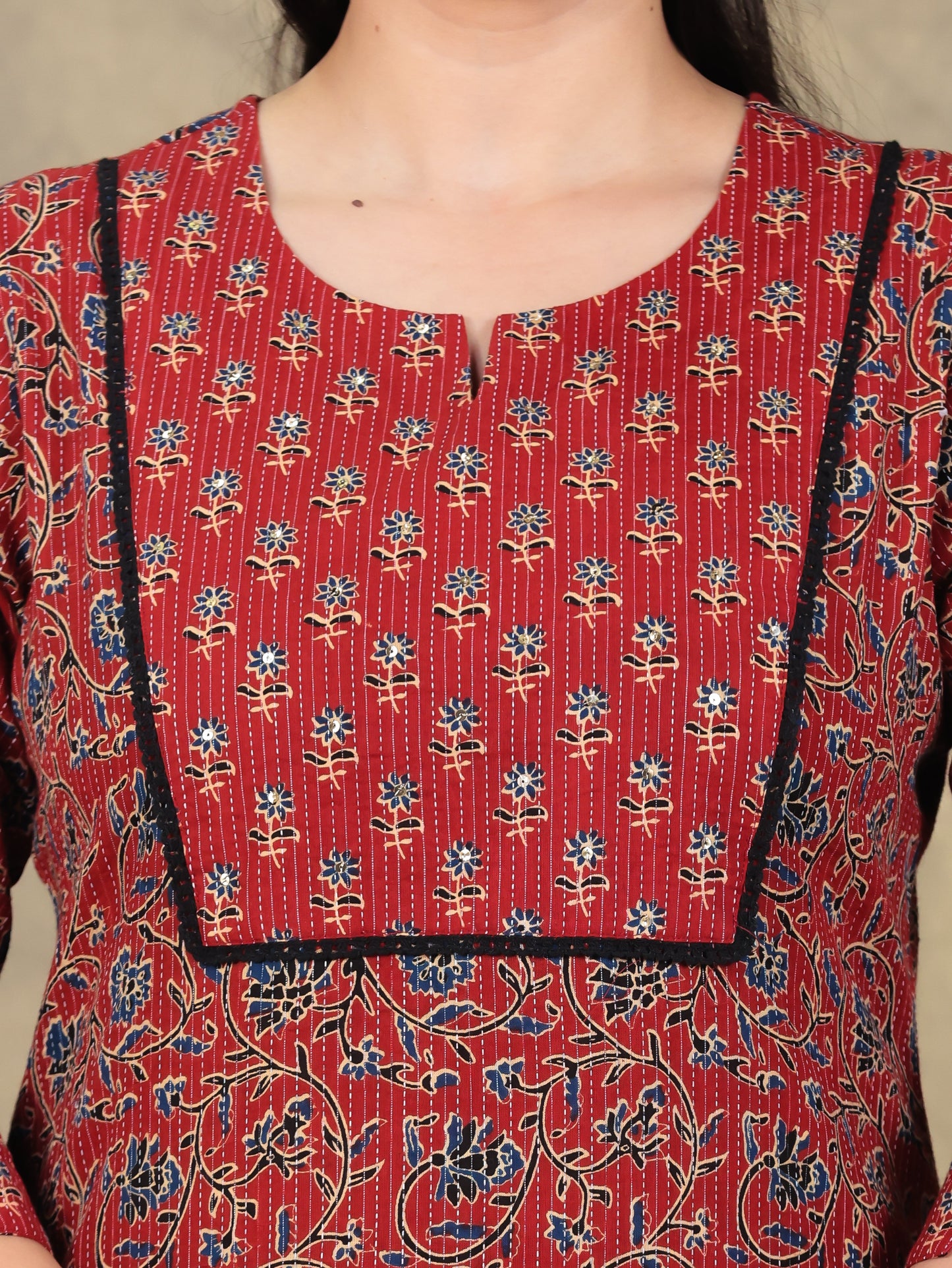 Embroidered Kantha Cotton Floral Straight Rust Kurta