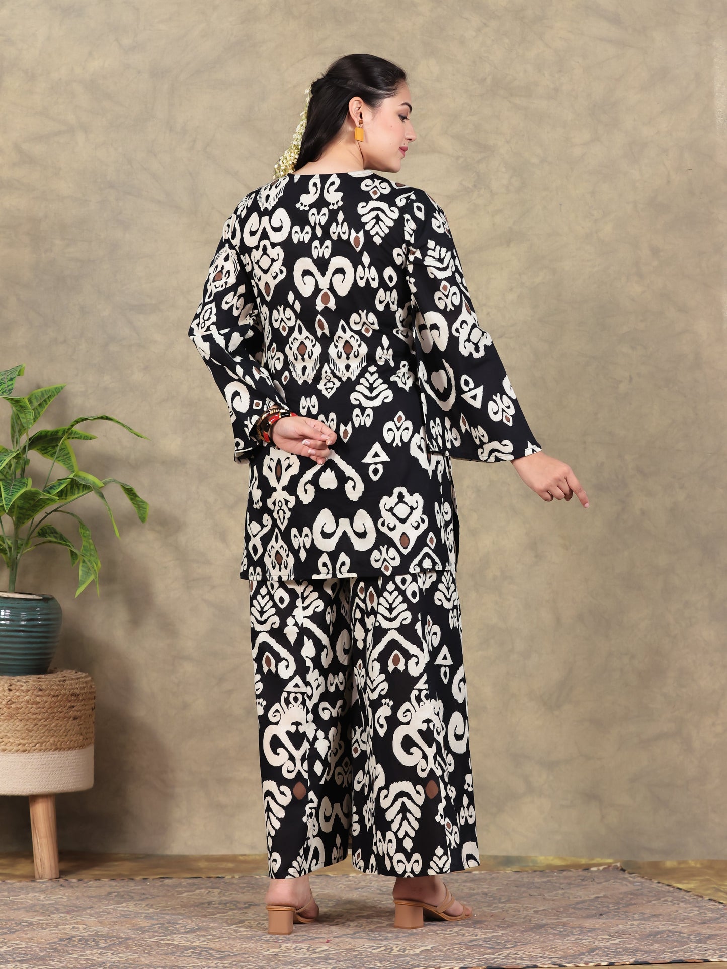 Soft Cotton Ikat Straight Black Kurta