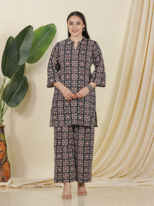 Kantha Cotton Geometric Straight Black Kurta
