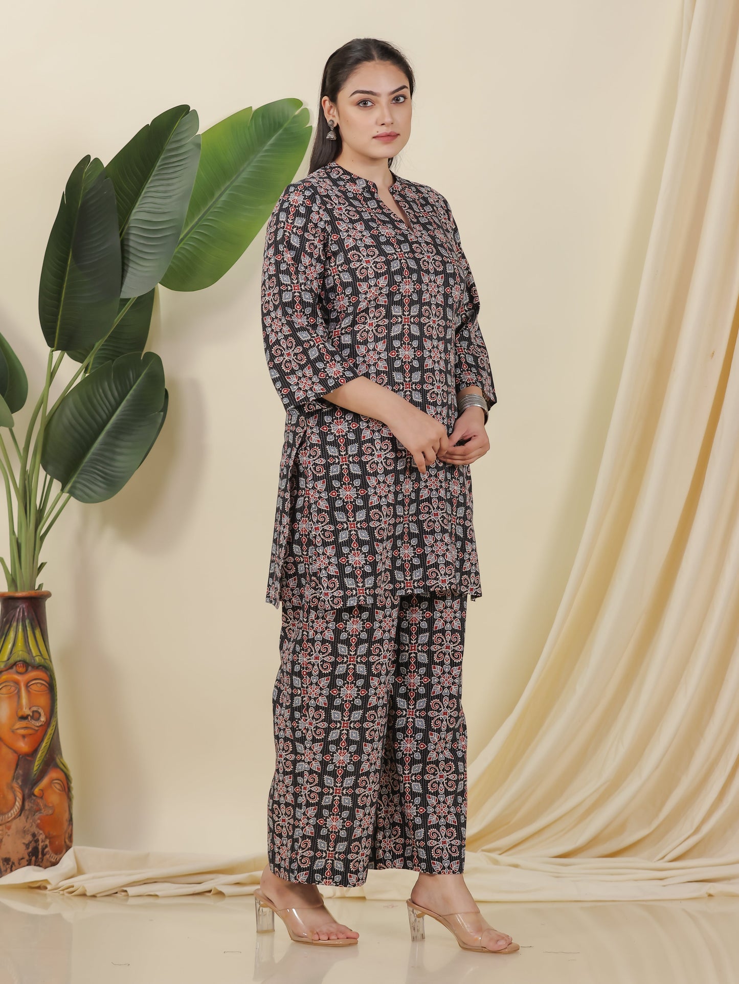 Kantha Cotton Geometric Straight Black Kurta