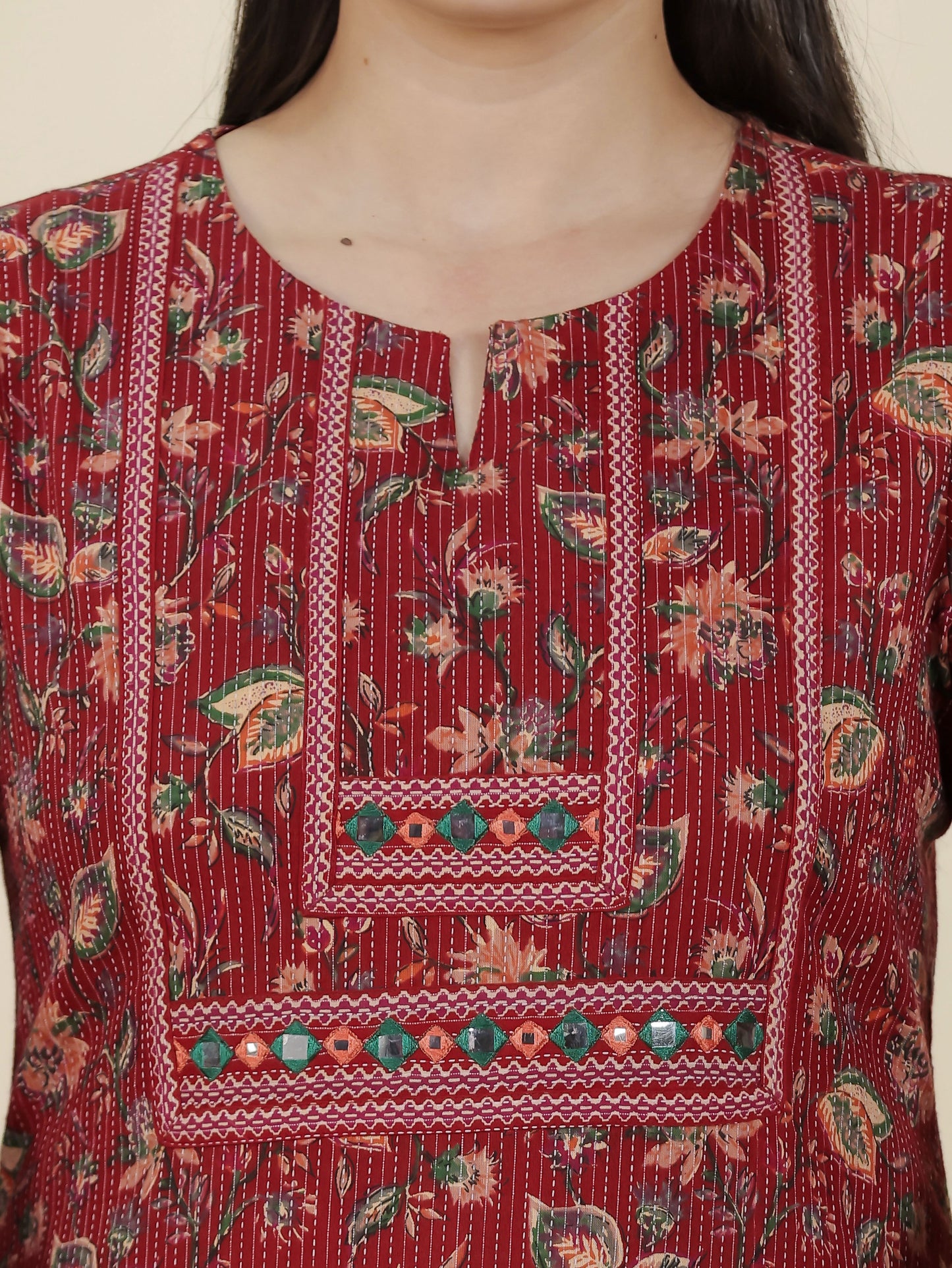 Embroidered Kantha Cotton Floral Straight Maroon Kurta