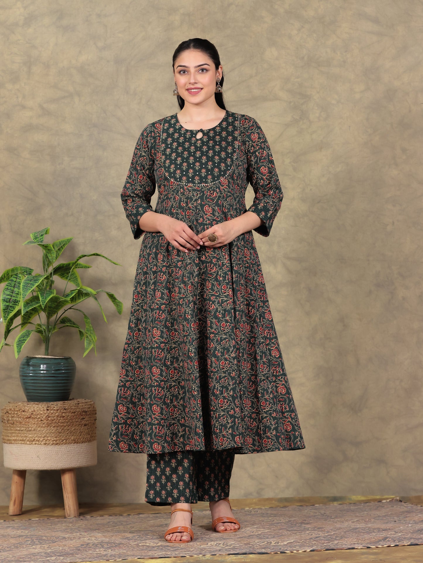Embroidered Kantha Cotton Floral Anarkali Green Kurta