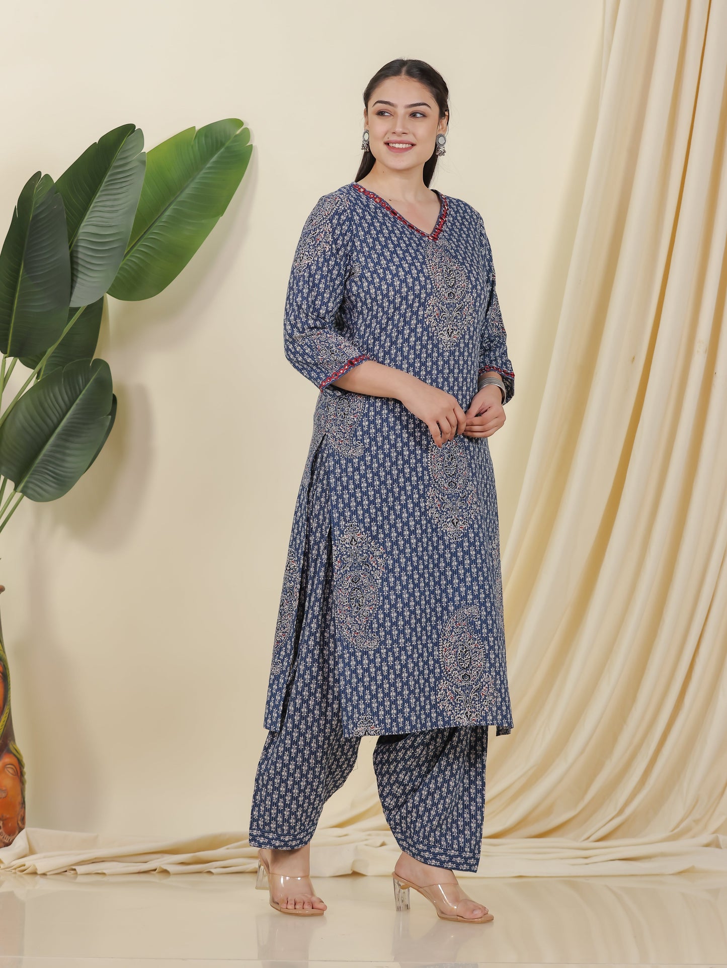 Embroidered Kantha Cotton Paisley Straight Blue Kurta