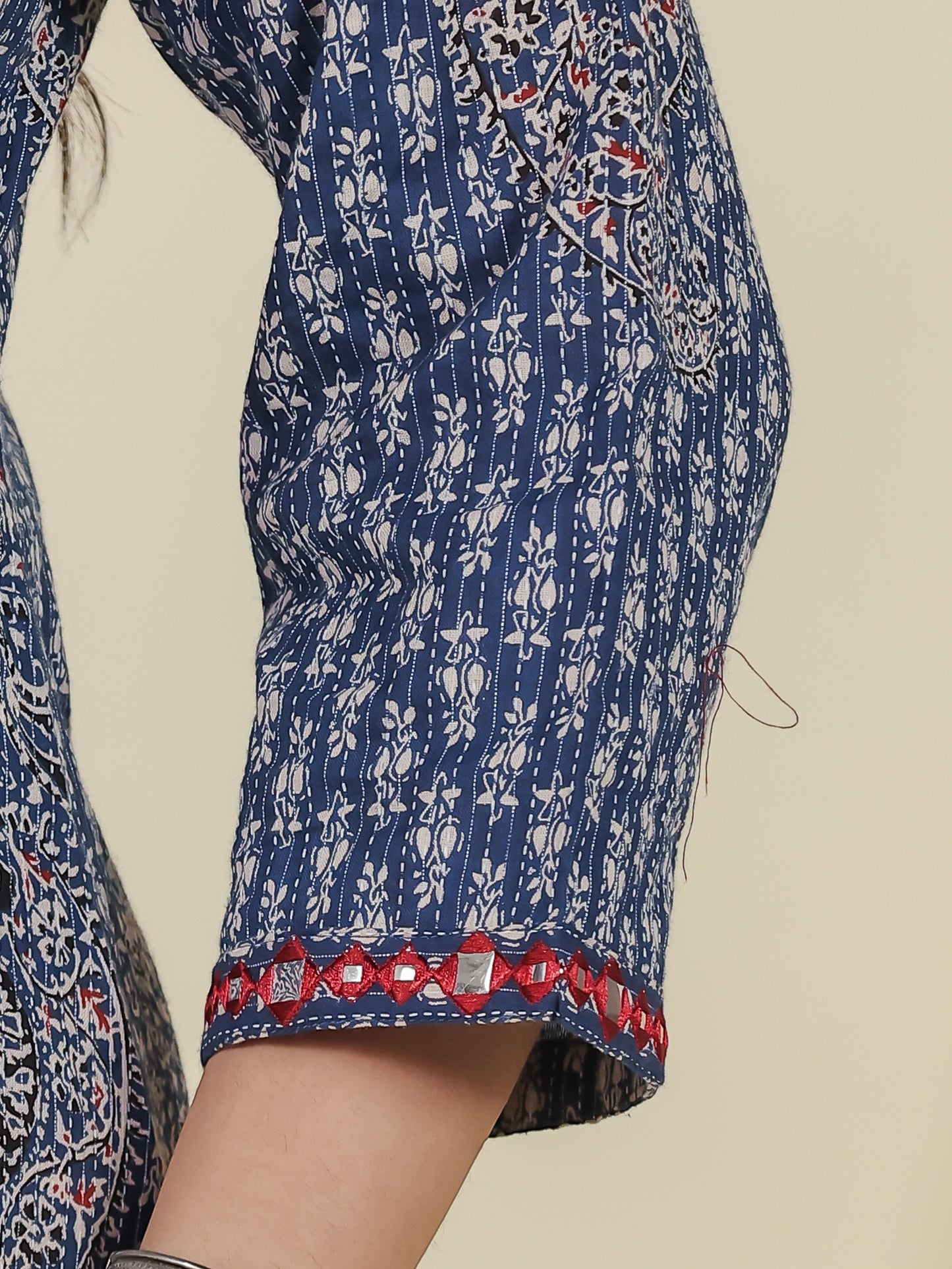 Embroidered Kantha Cotton Paisley Straight Blue Kurta