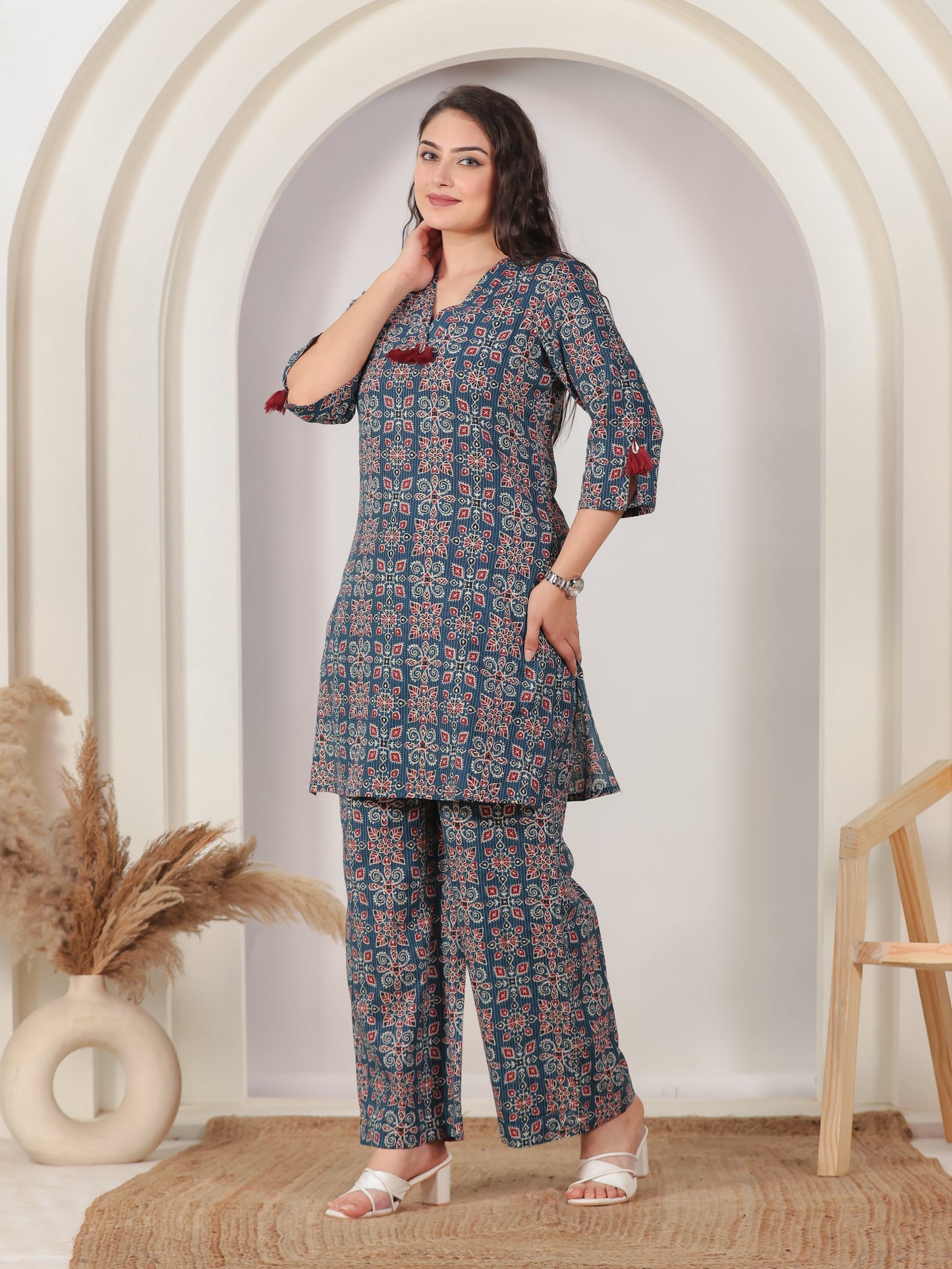 Kantha Cotton Geometric Straight Blue Kurta